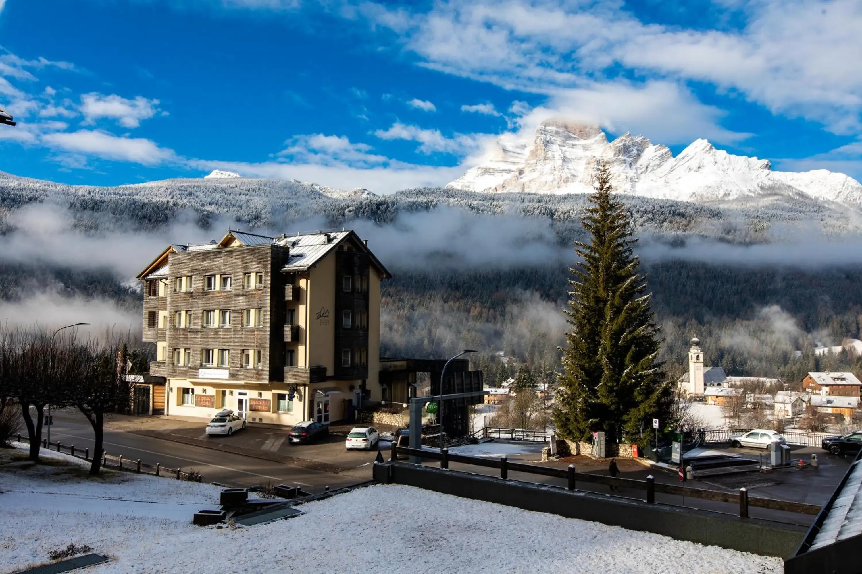 Property building in TH Cadore - Hotel Antelao Property building in TH Cadore - Hotel Antelao