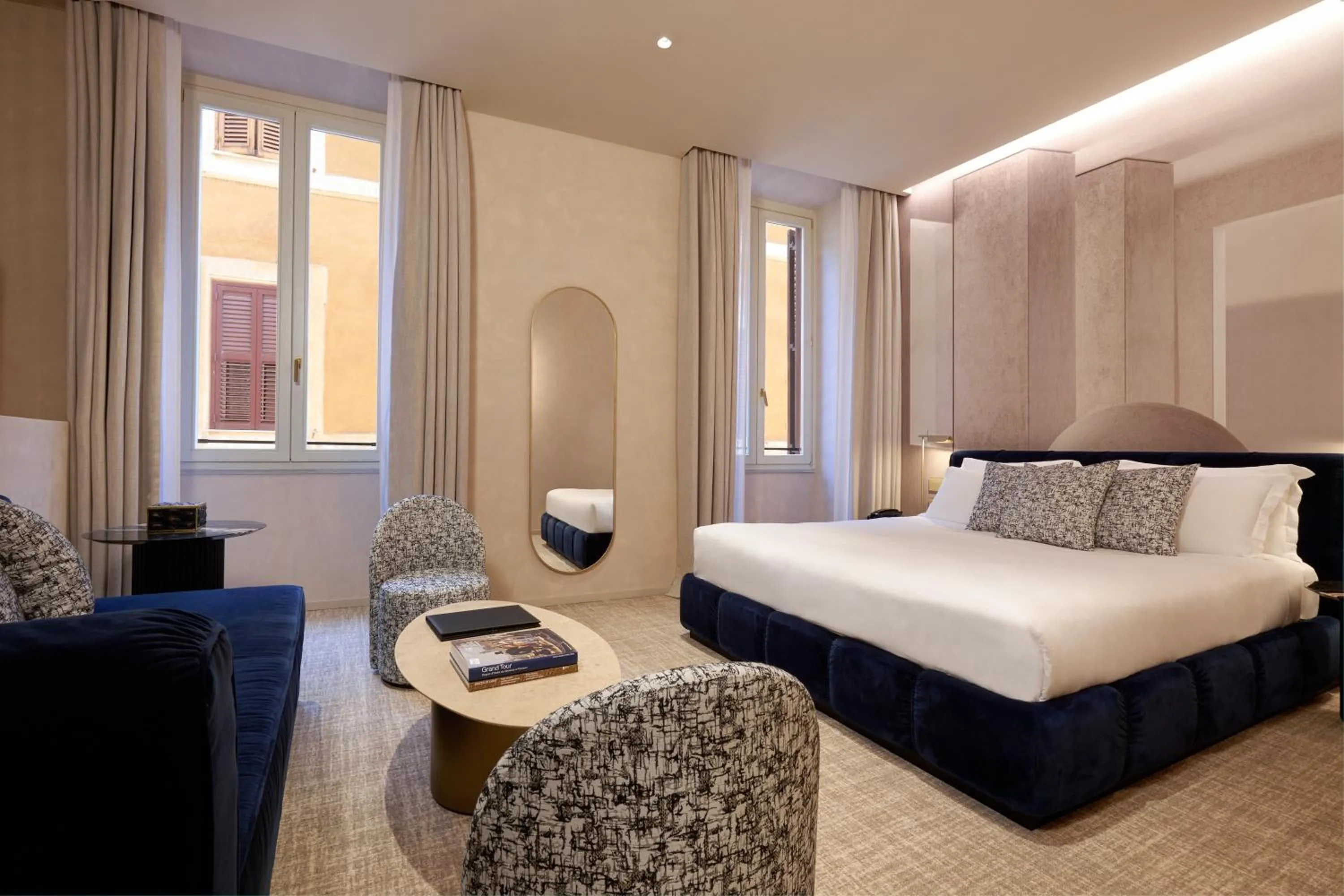 Bedroom, Bed in Borghese Contemporary Hotel