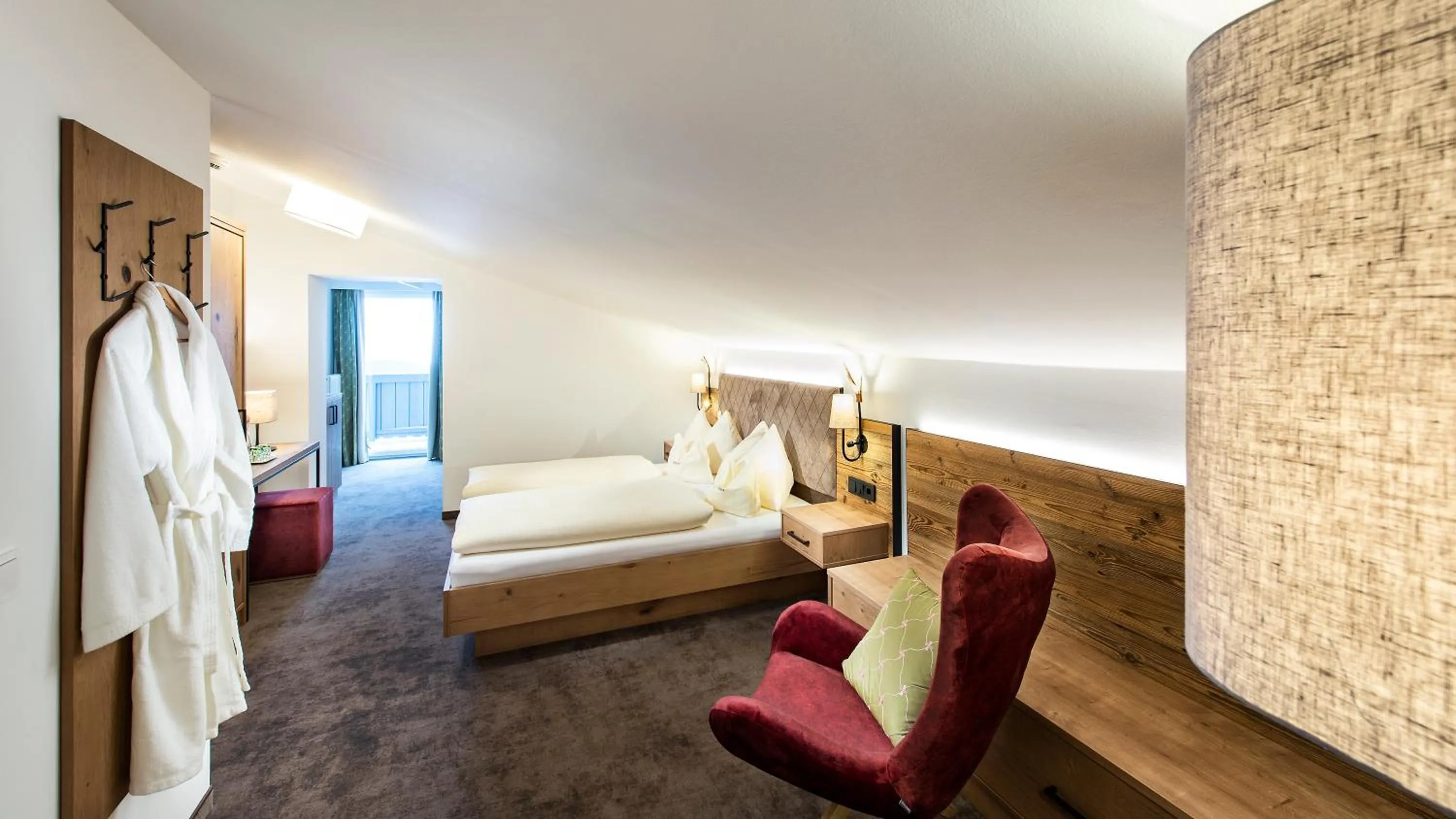 Photo of the whole room, Bed in Hotel Zehnerkar & Hotel Obertauern