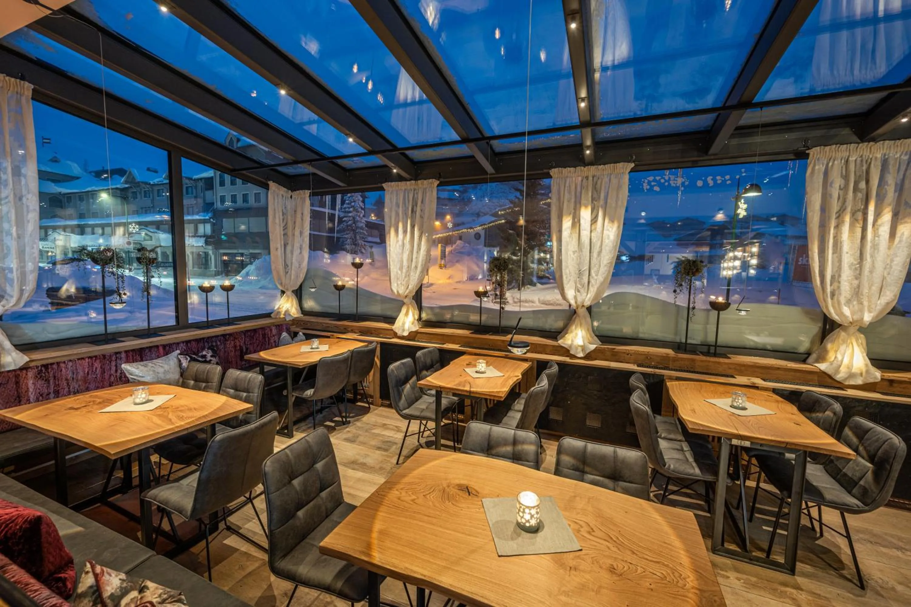 Restaurant/places to eat in Hotel Zehnerkar & Hotel Obertauern