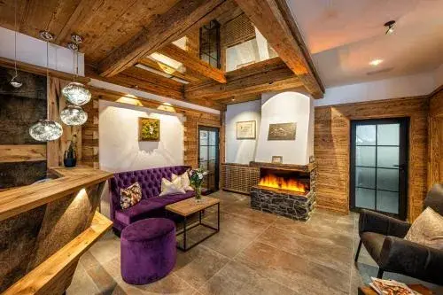 Hotel Zehnerkar & Hotel Obertauern Hotel Zehnerkar & Hotel Obertauern