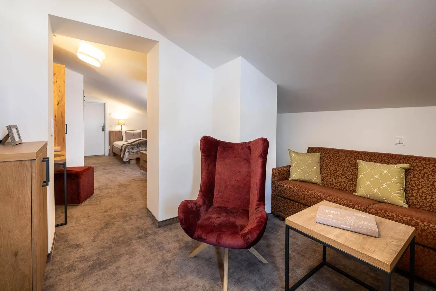 Seating area, Bed in Hotel Zehnerkar & Hotel Obertauern