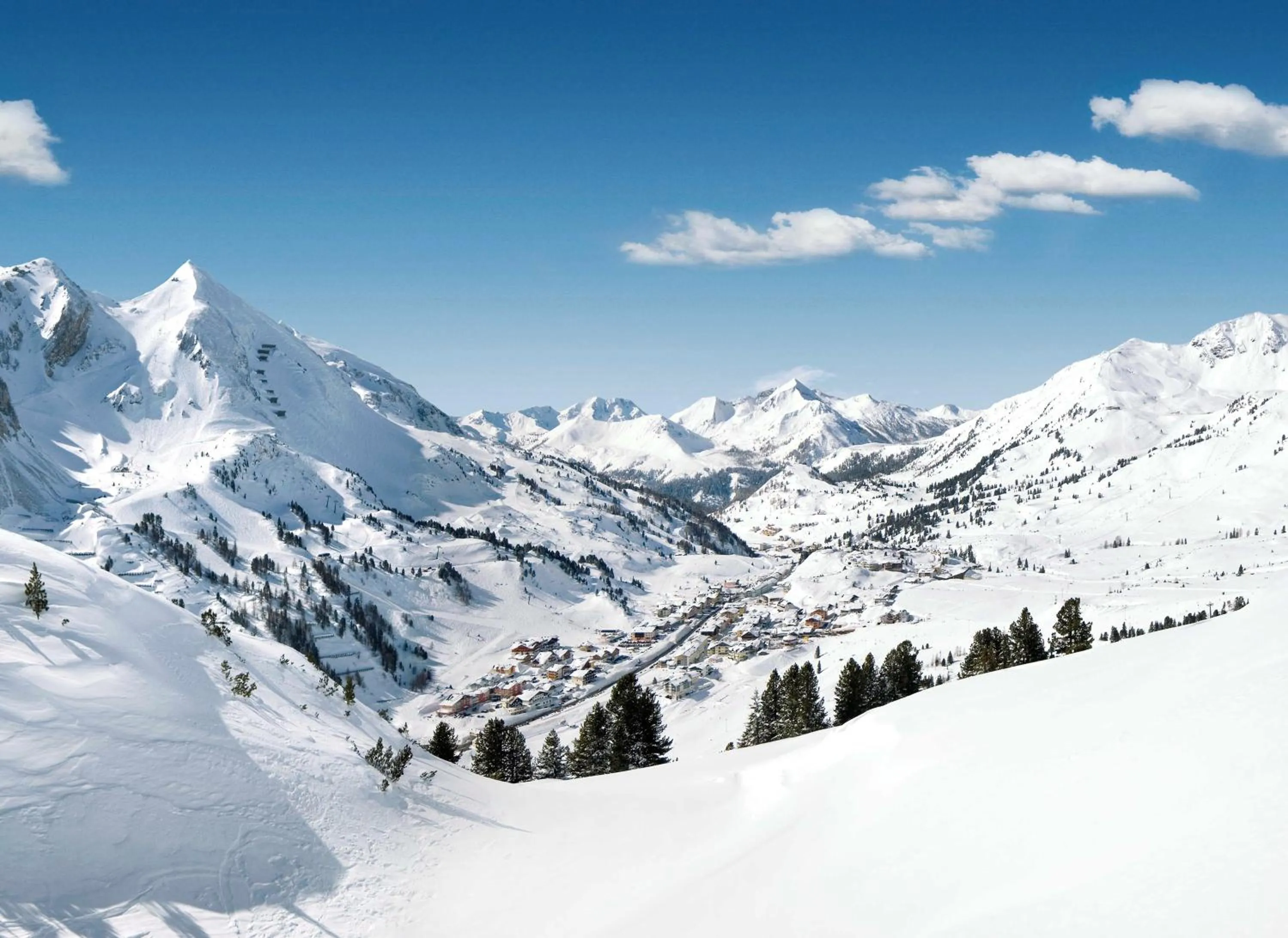 Skiing in Hotel Zehnerkar & Hotel Obertauern