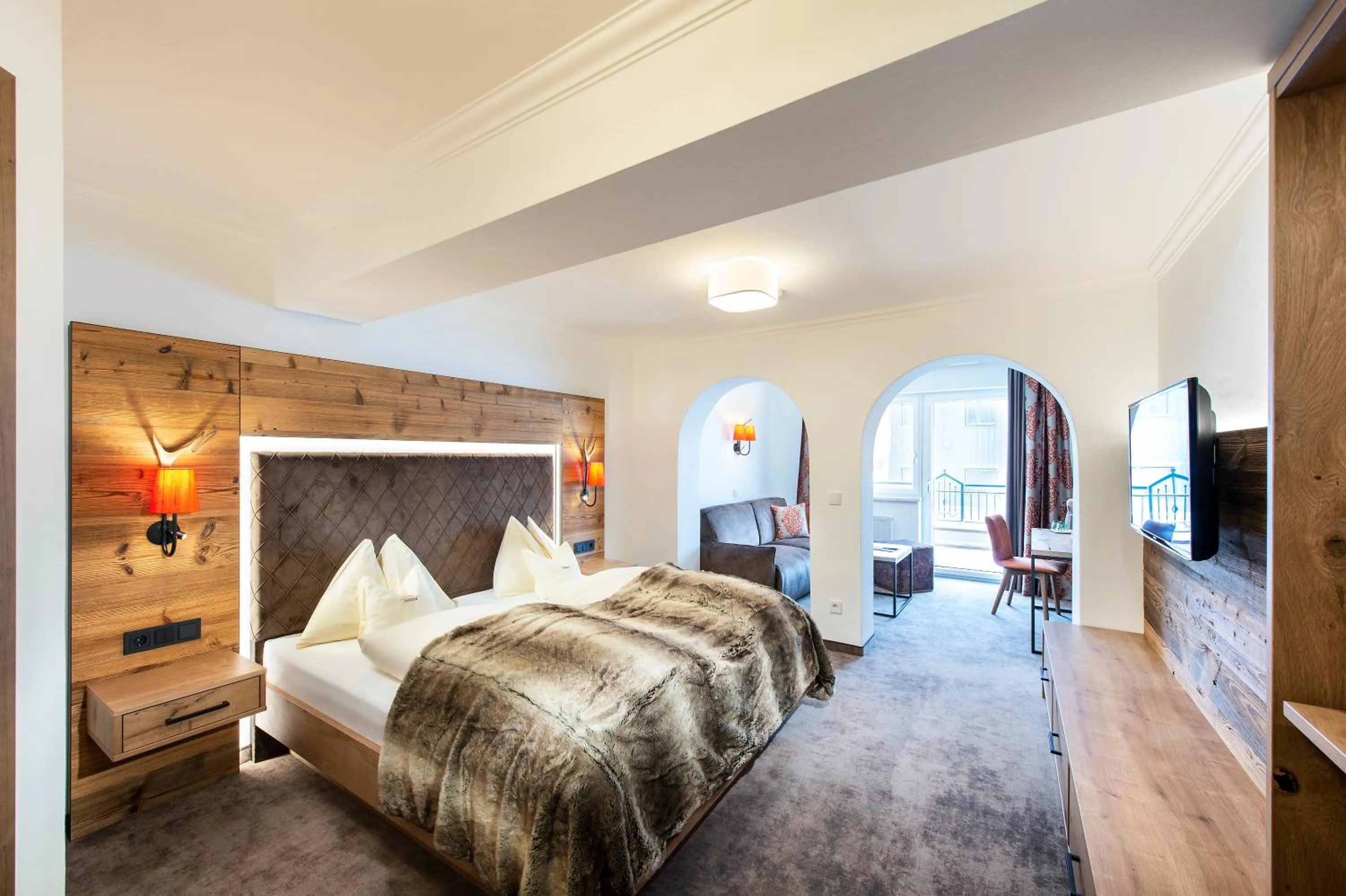 Photo of the whole room, Bed in Hotel Zehnerkar & Hotel Obertauern