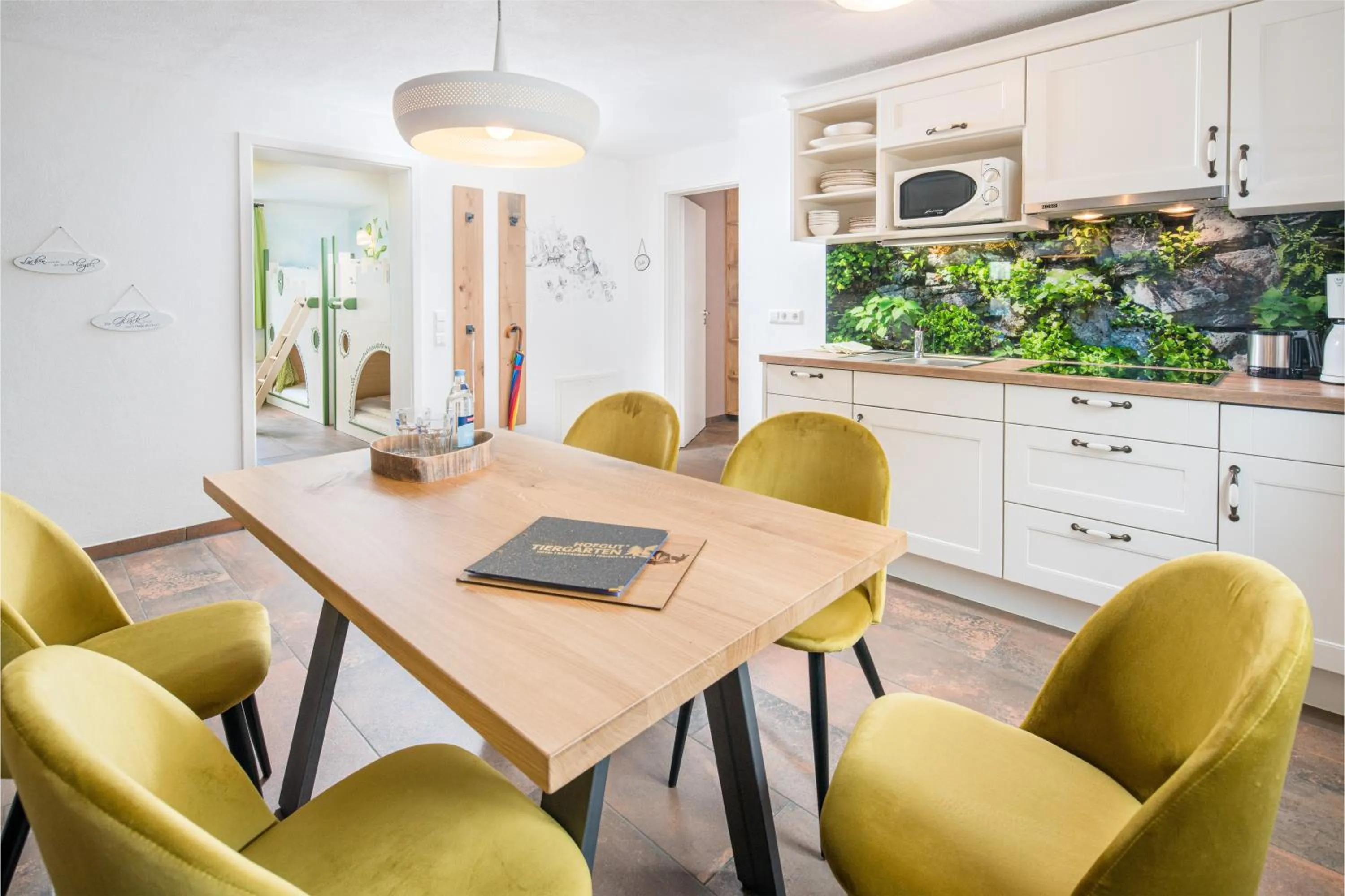 Kitchen or kitchenette in Hotel Hofgut Tiergarten
