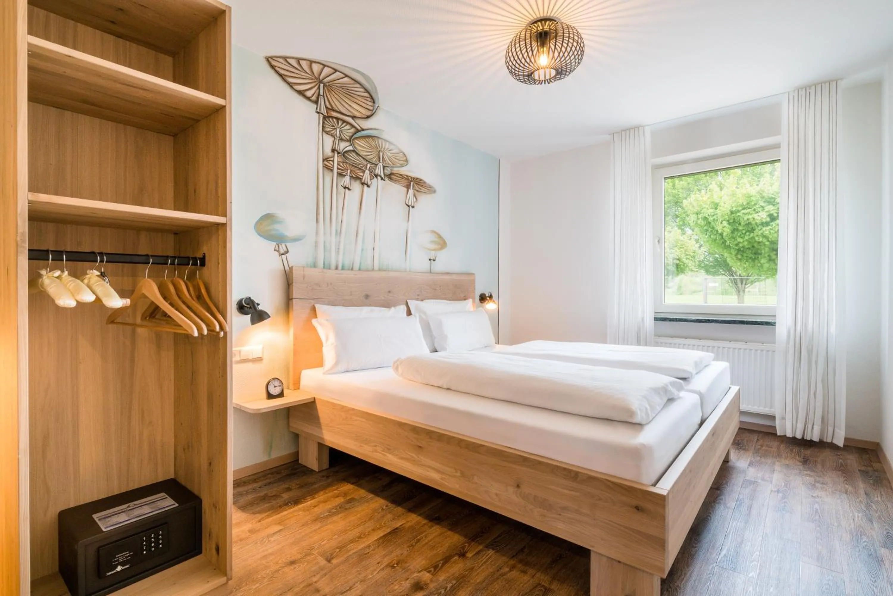 Bed in Hotel Hofgut Tiergarten