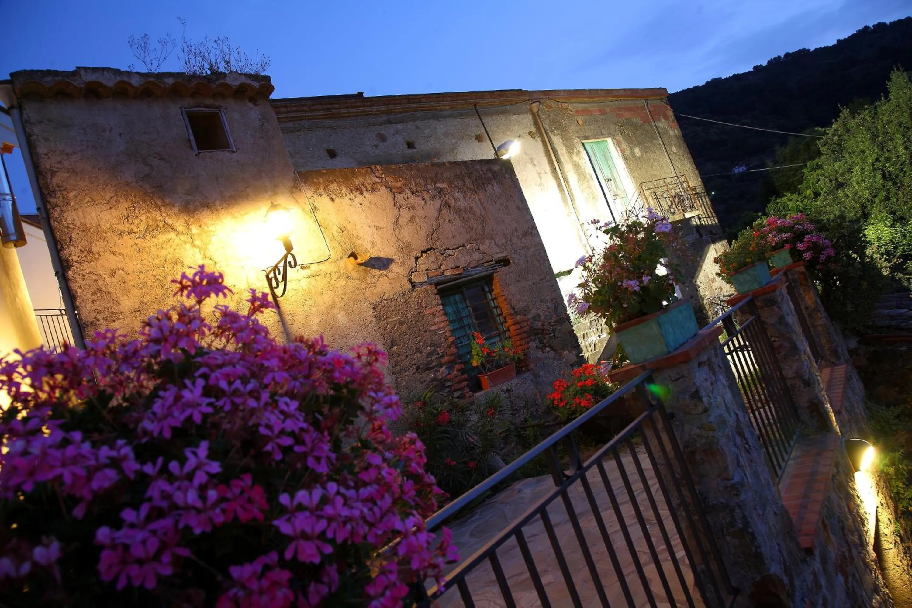 Facade/entrance in Borgo San Francesco