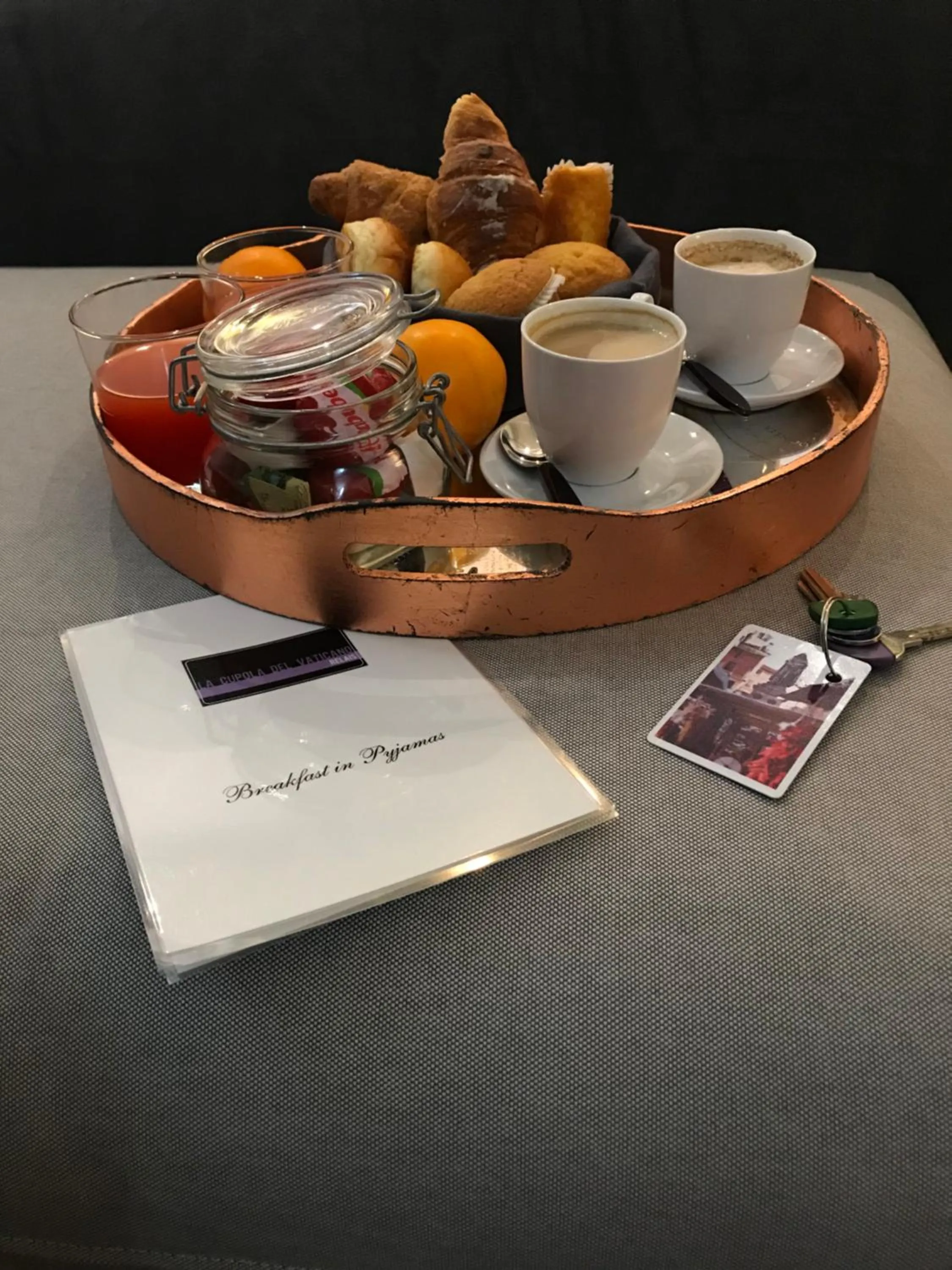 Food and drinks in La Cupola del Vaticano