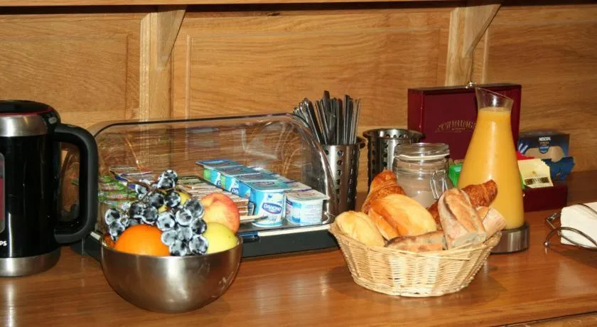 Breakfast in Brit Hotel Terminus