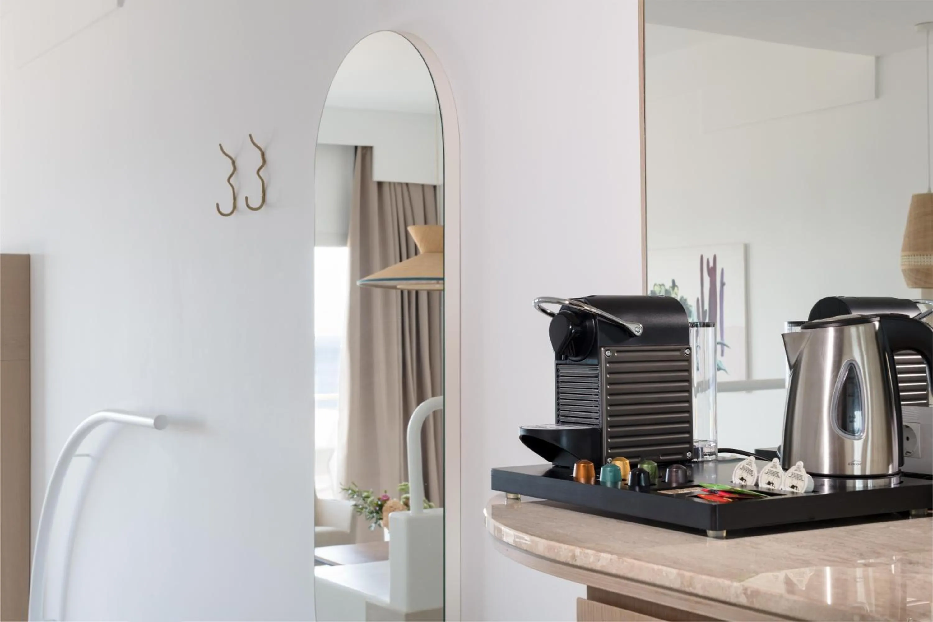 Photo of the whole room in Plus Fariones Suite Hotel