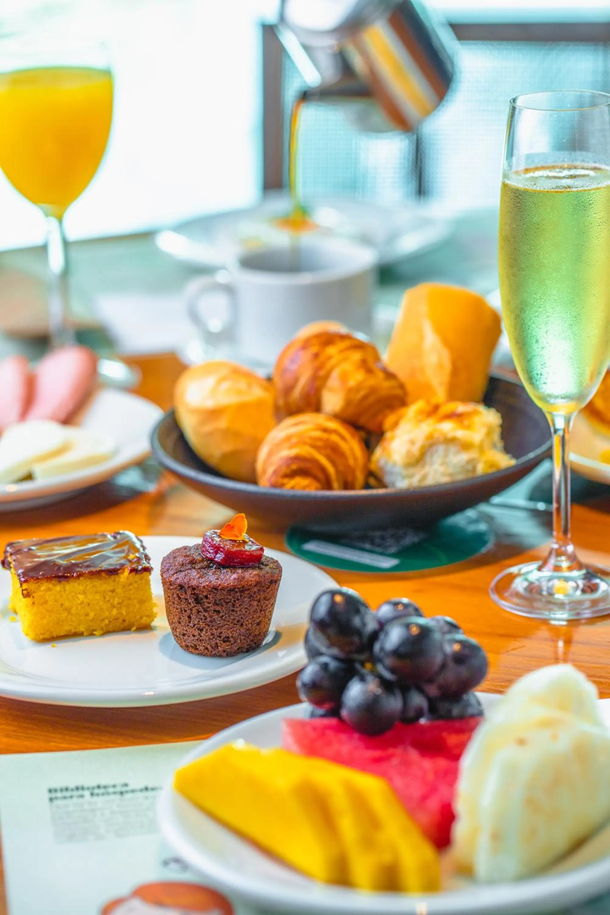 Breakfast in Verdegreen Hotel