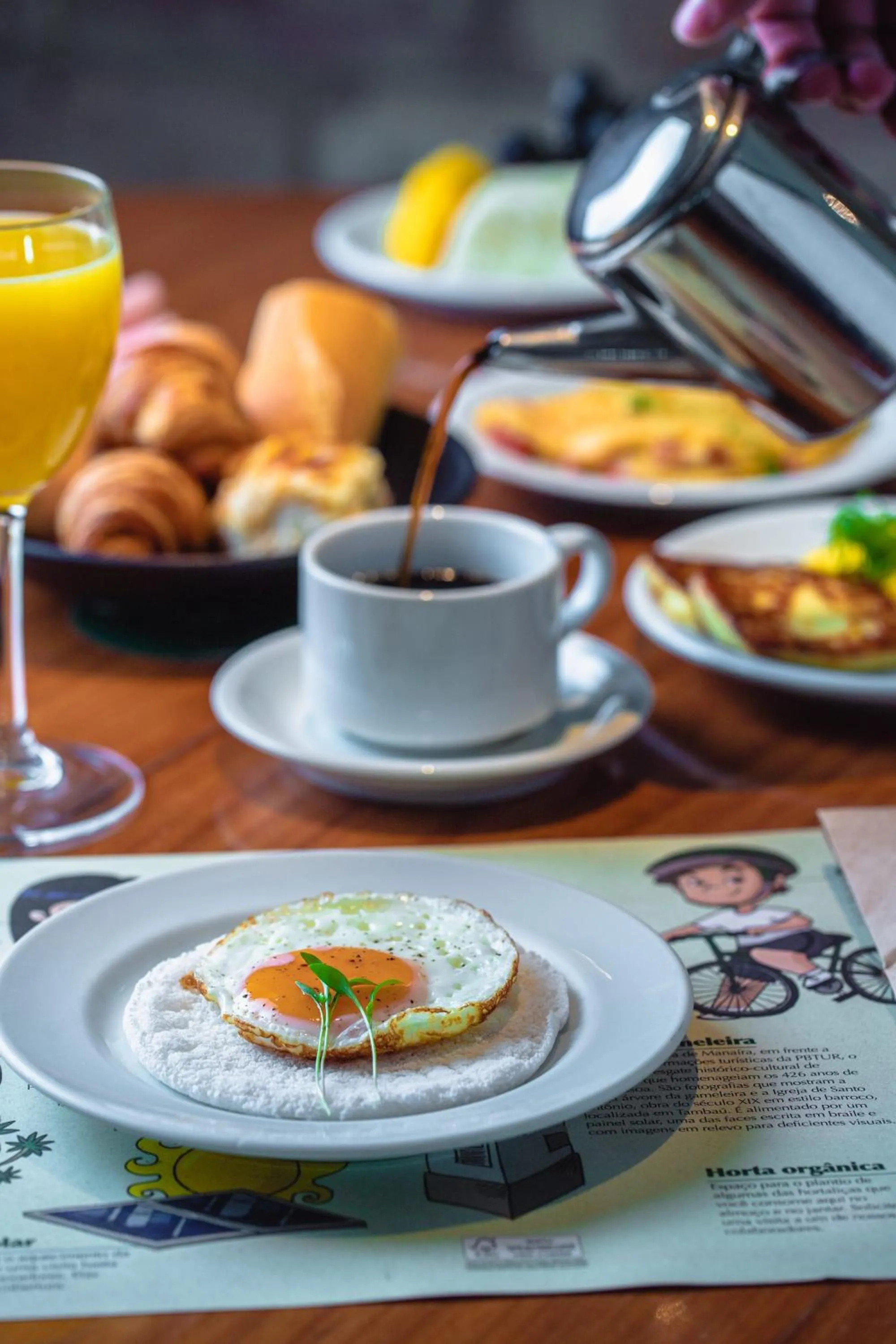 Food and drinks in Verdegreen Hotel