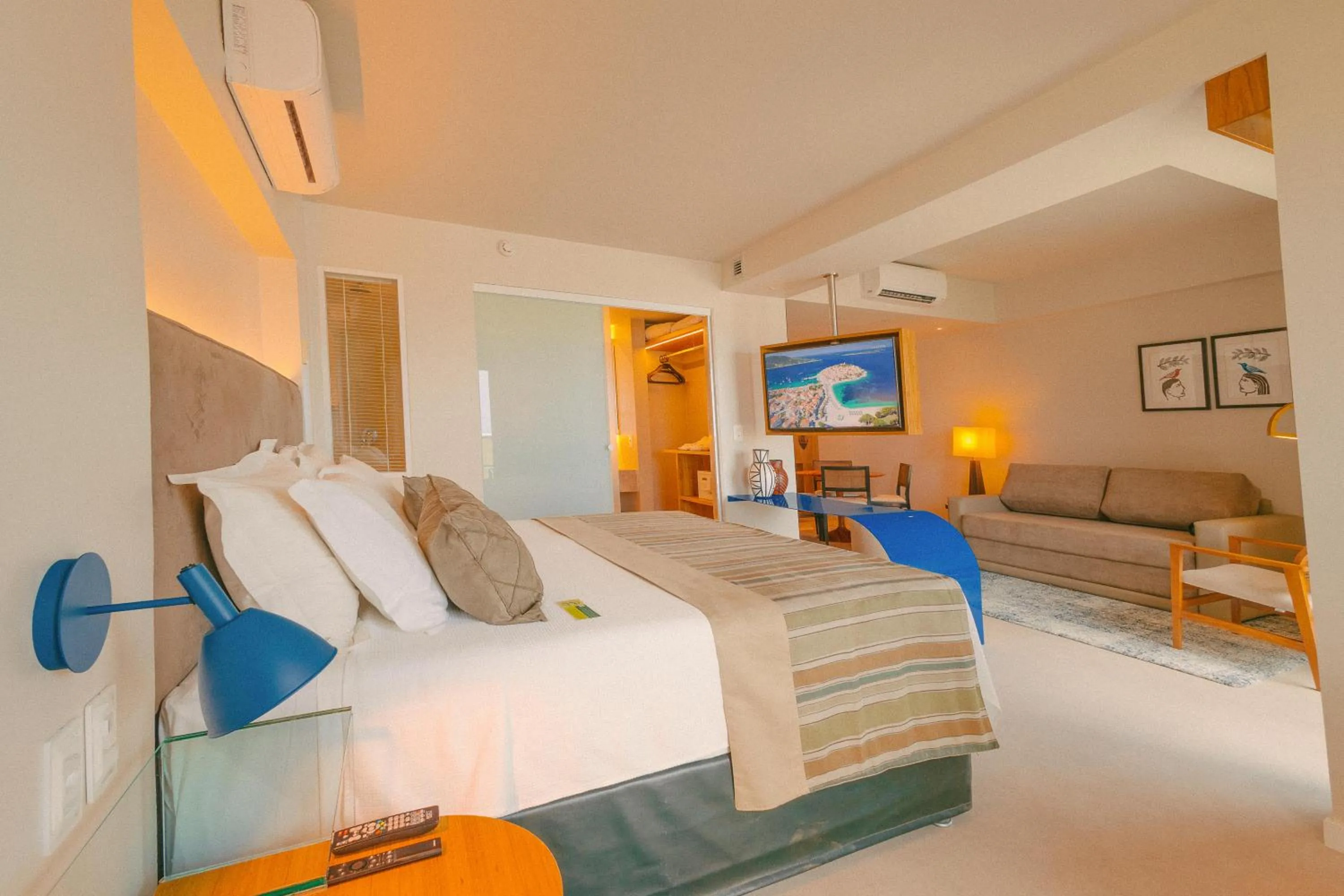 Bed in Verdegreen Hotel