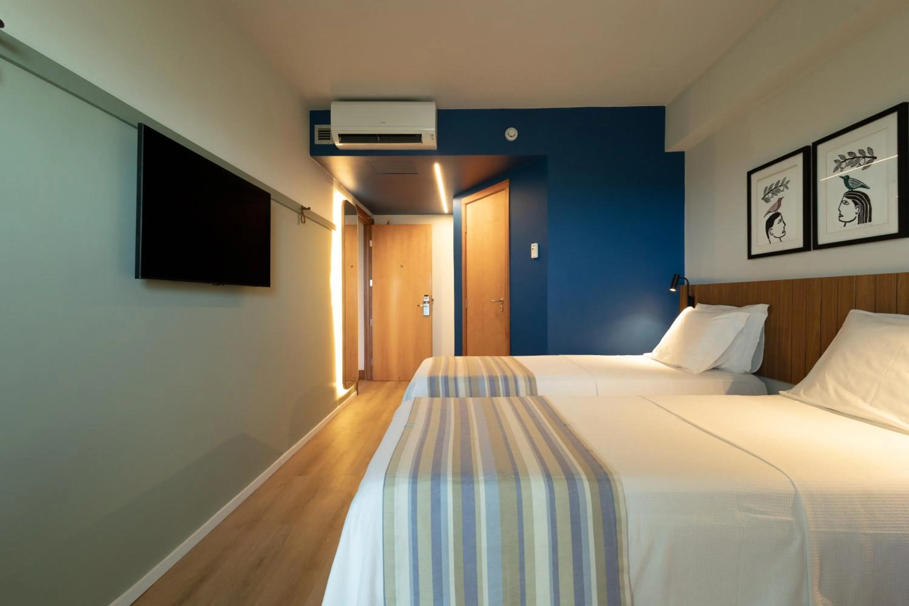 Bed in Verdegreen Hotel