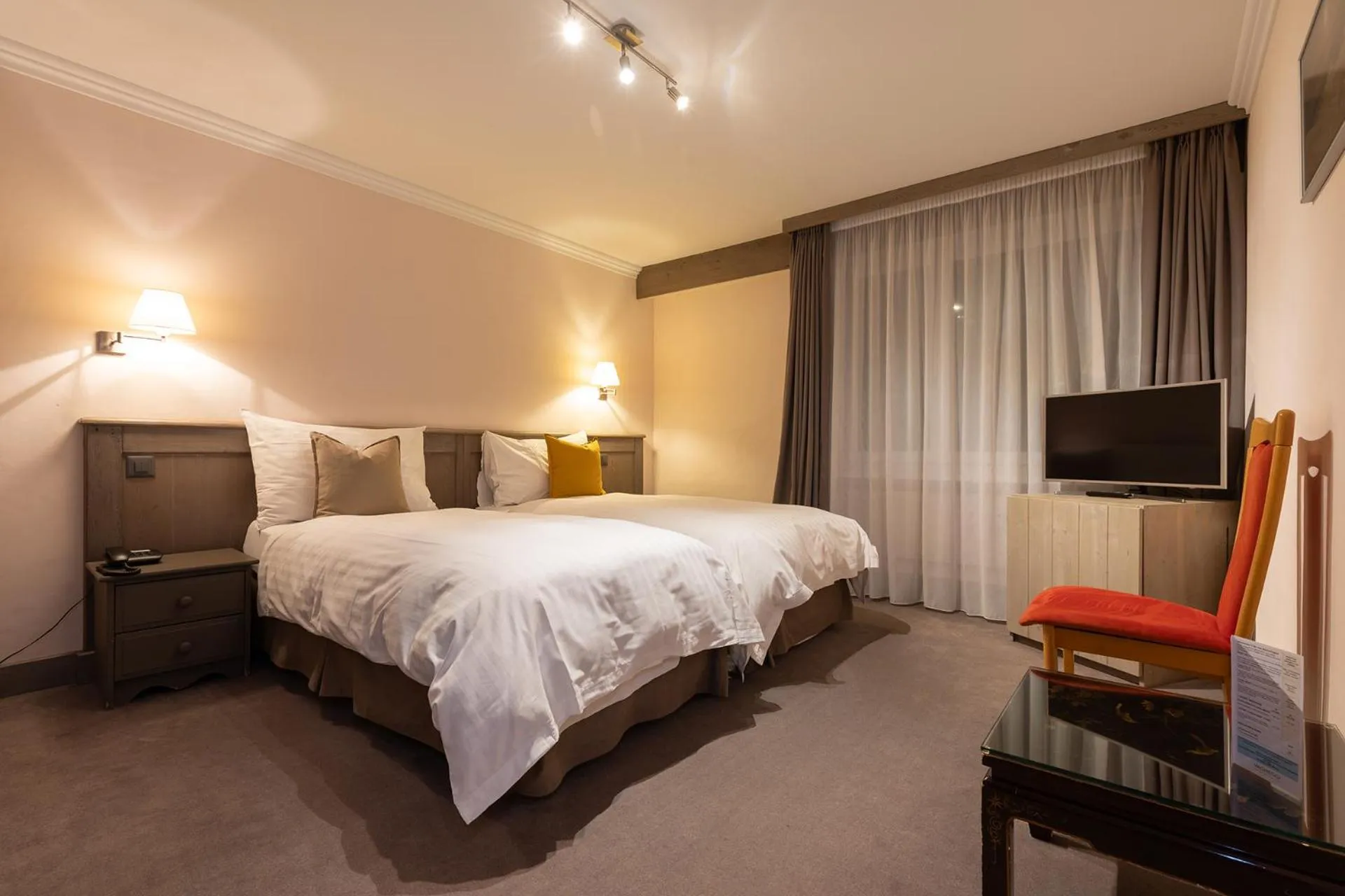 Bedroom, Bed in Hotel Central, SPA & LOUNGE BAR