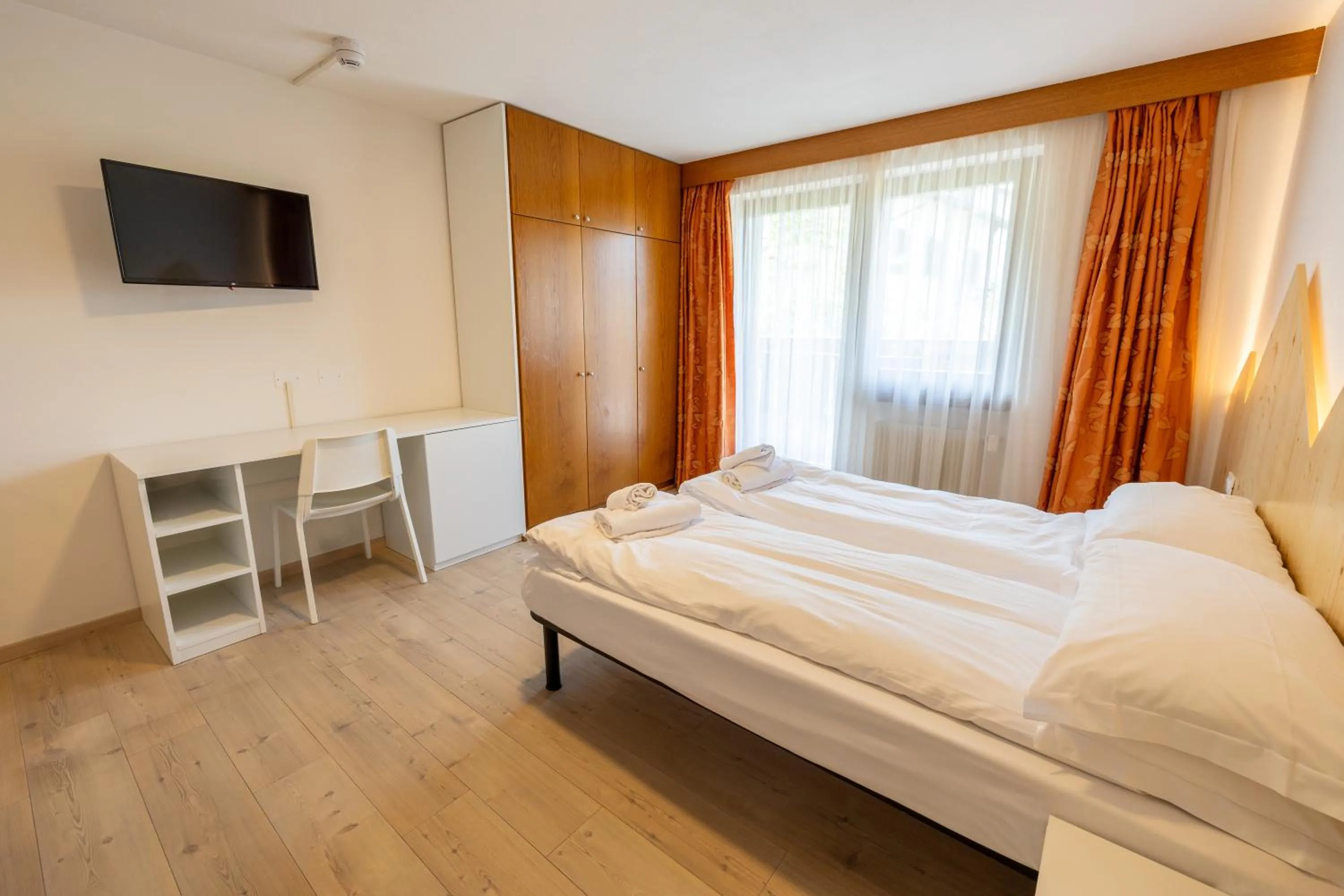 Bedroom, Bed in Hotel Villaggio Nevada