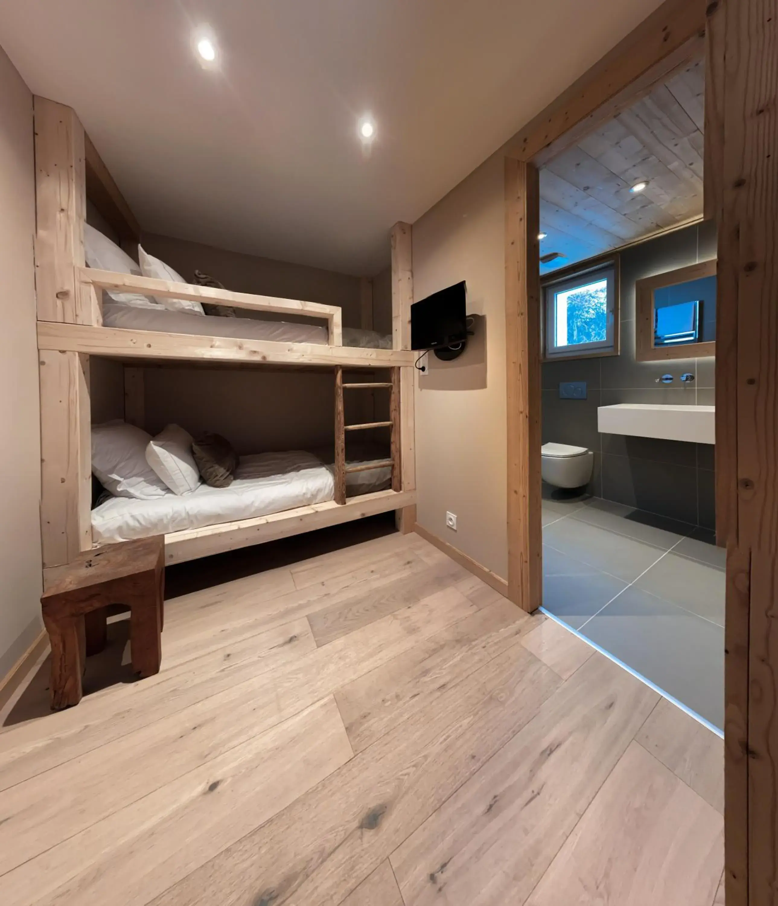 bunk bed, Bed in Hotel Les Flocons bunk bed, Bed in Hotel Les Flocons