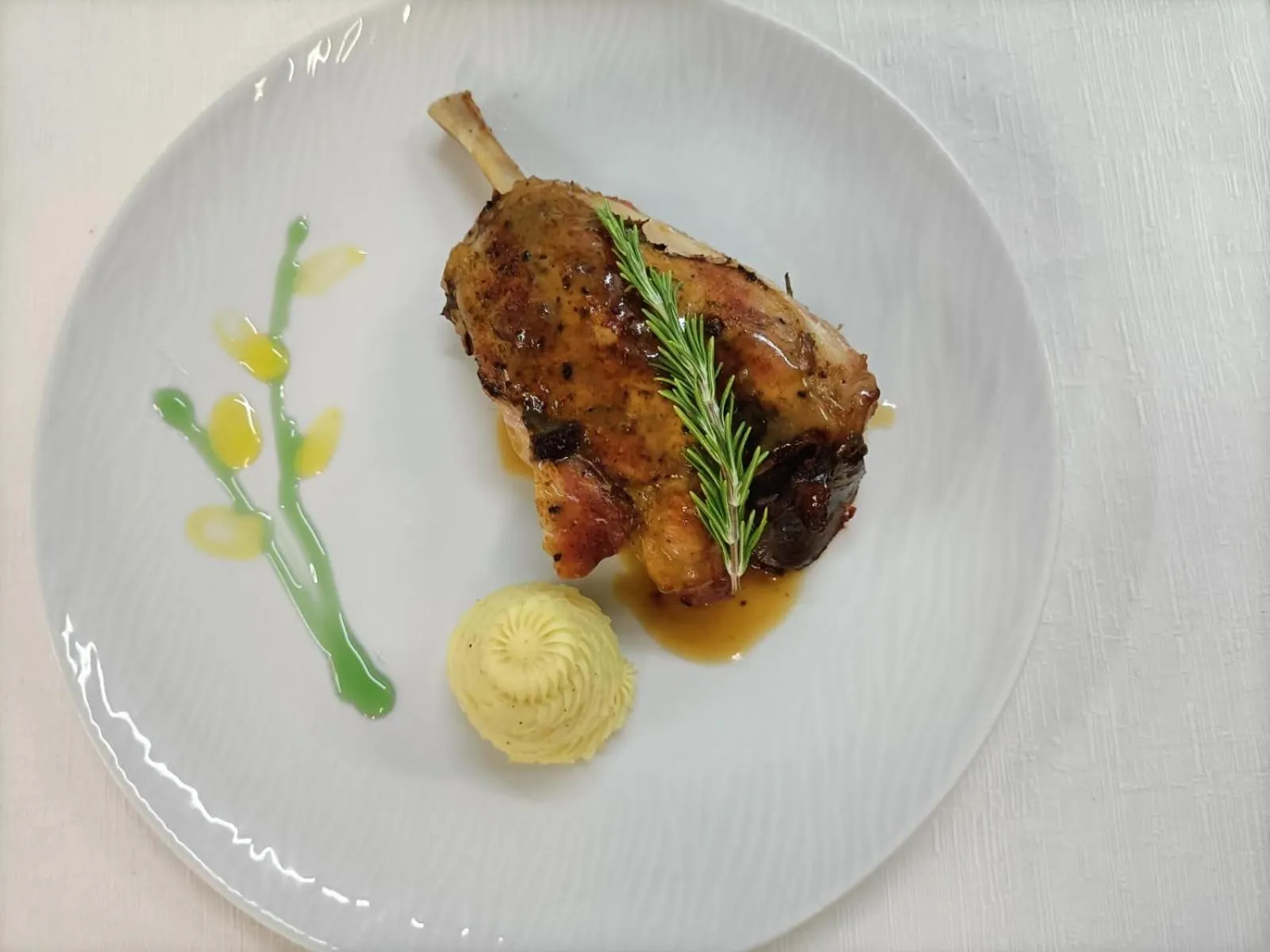 Restaurant/places to eat in Hotel Delle More