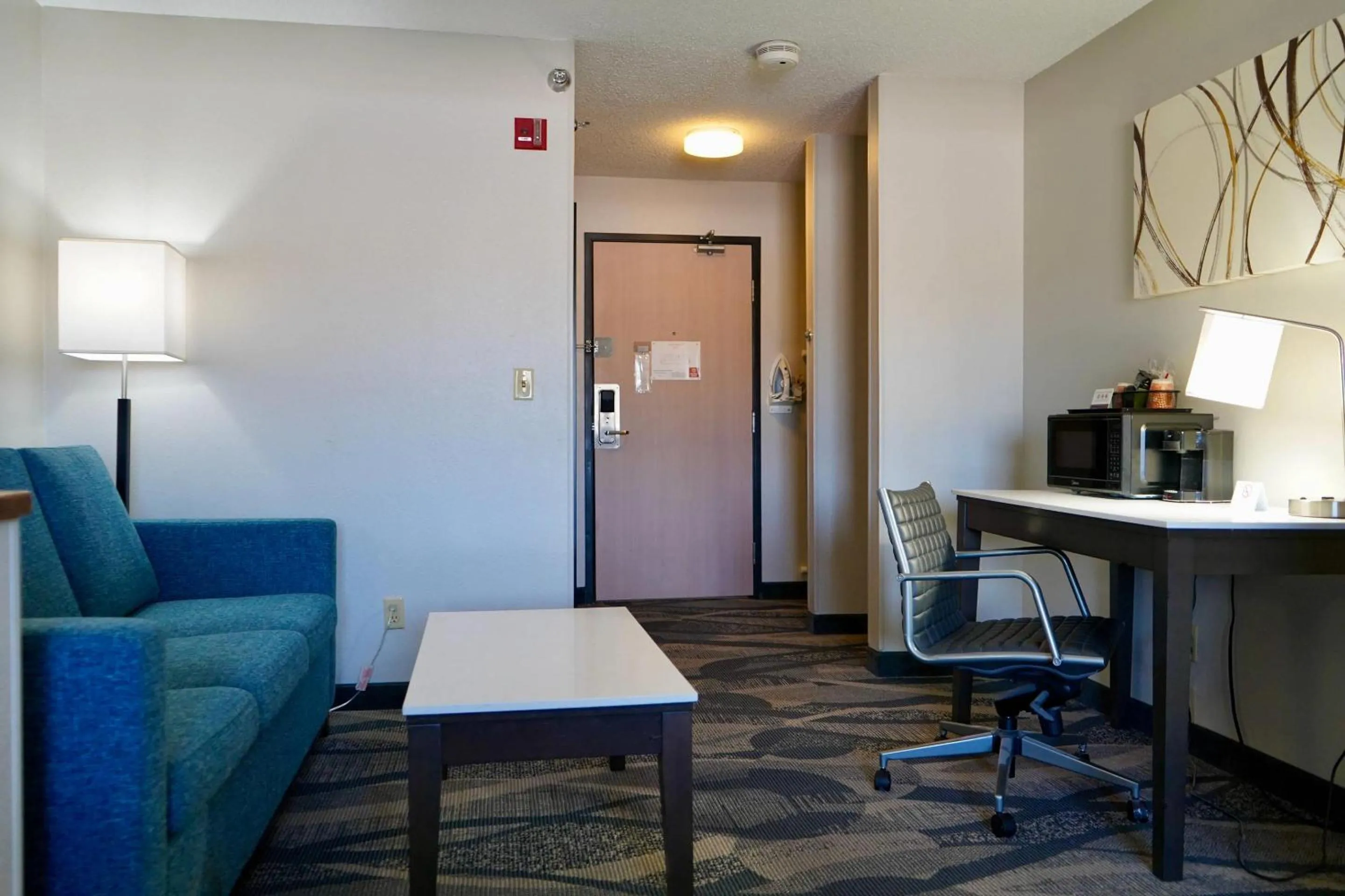Bedroom in Clarion Inn Fairborn - Dayton near Wright Patterson