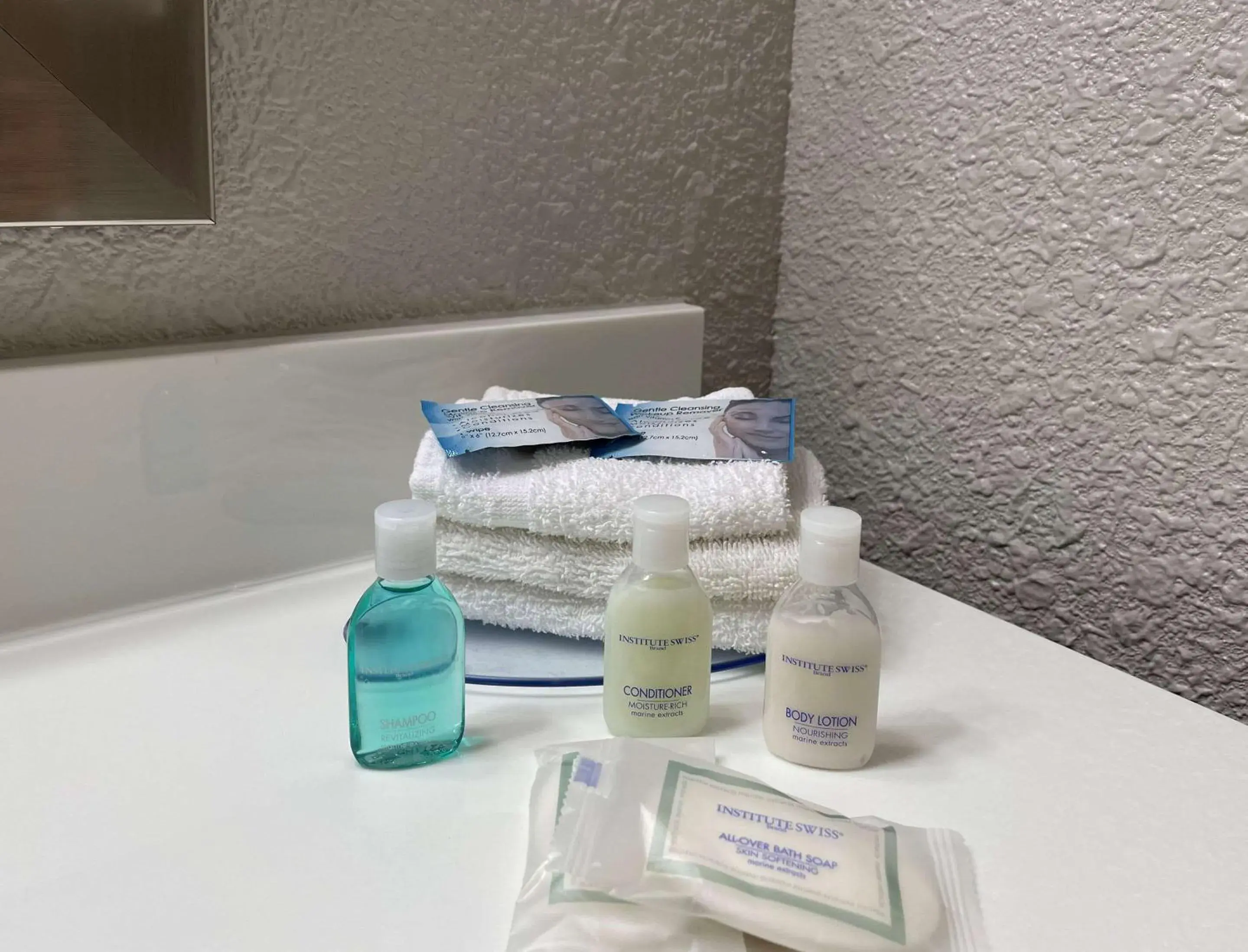 King Suite with Sofa Bed - Non-Smoking in Clarion Inn Fairborn - Dayton near Wright Patterson King Suite with Sofa Bed - Non-Smoking in Clarion Inn Fairborn - Dayton near Wright Patterson