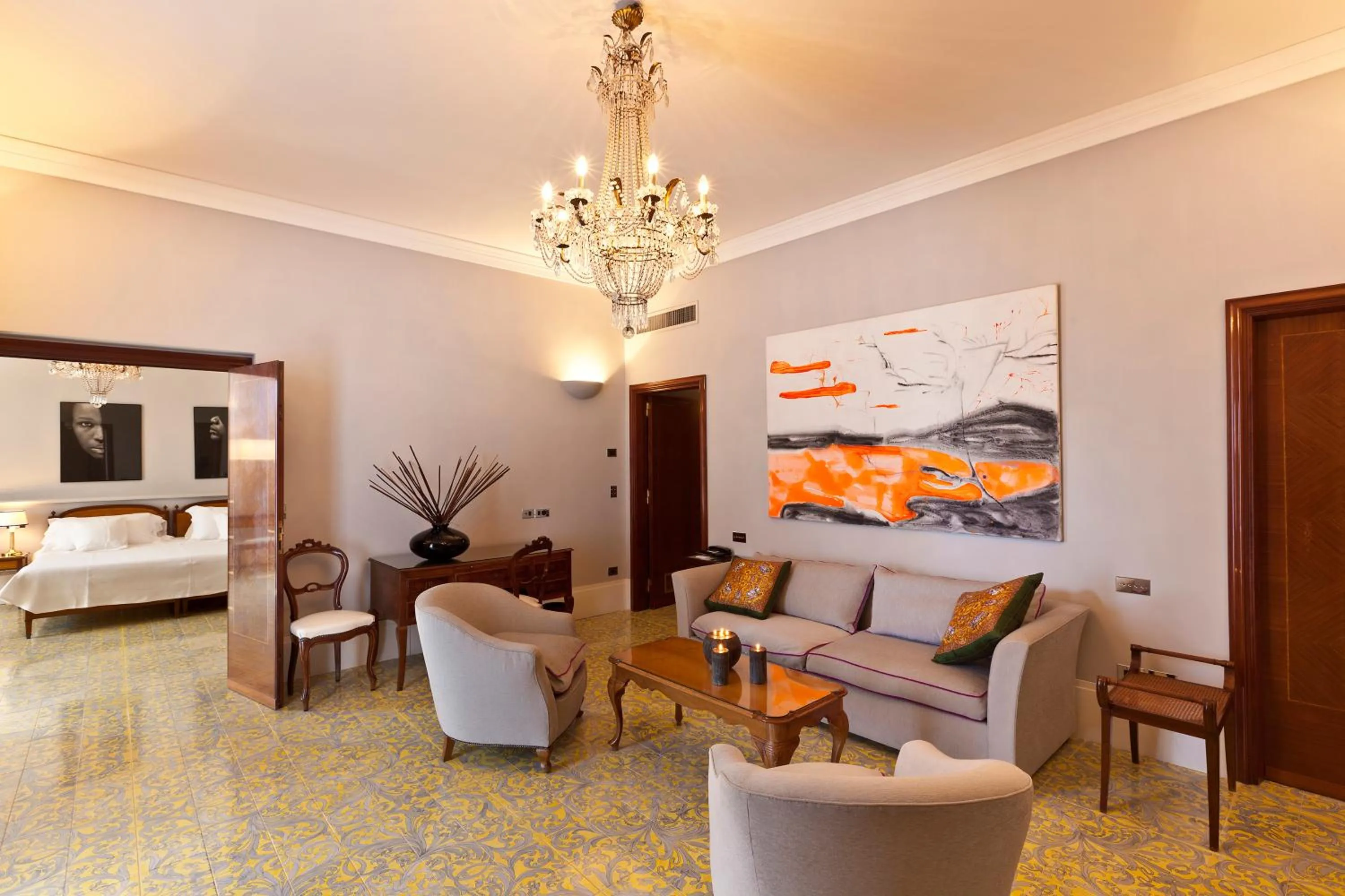 Living room, Bed in Regina Isabella-Resort Spa Restaurant