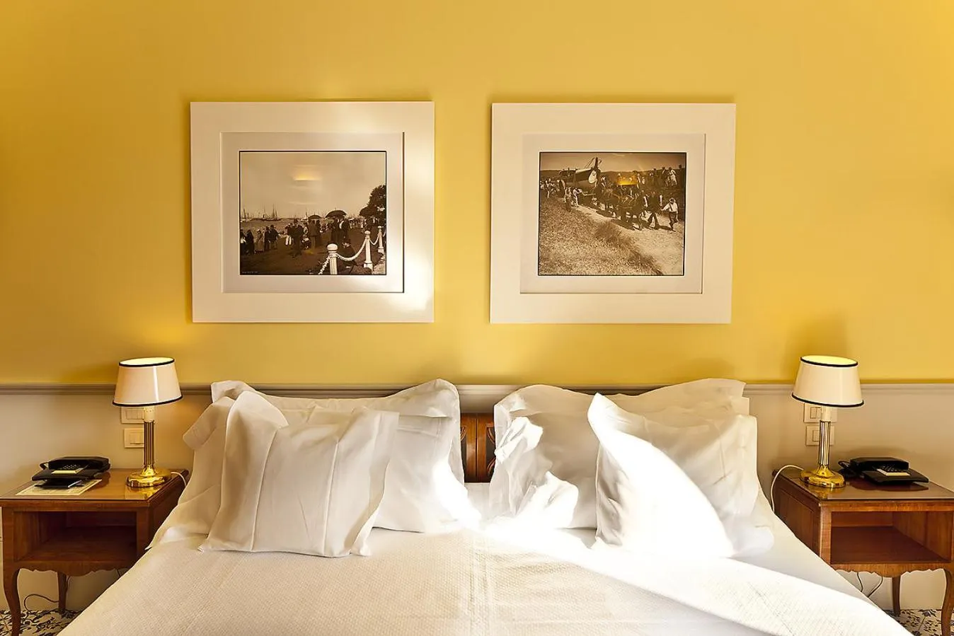 Bed in Regina Isabella-Resort Spa Restaurant