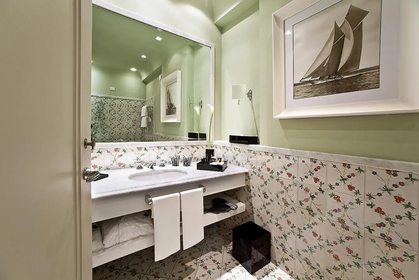 Bathroom in Regina Isabella-Resort Spa Restaurant