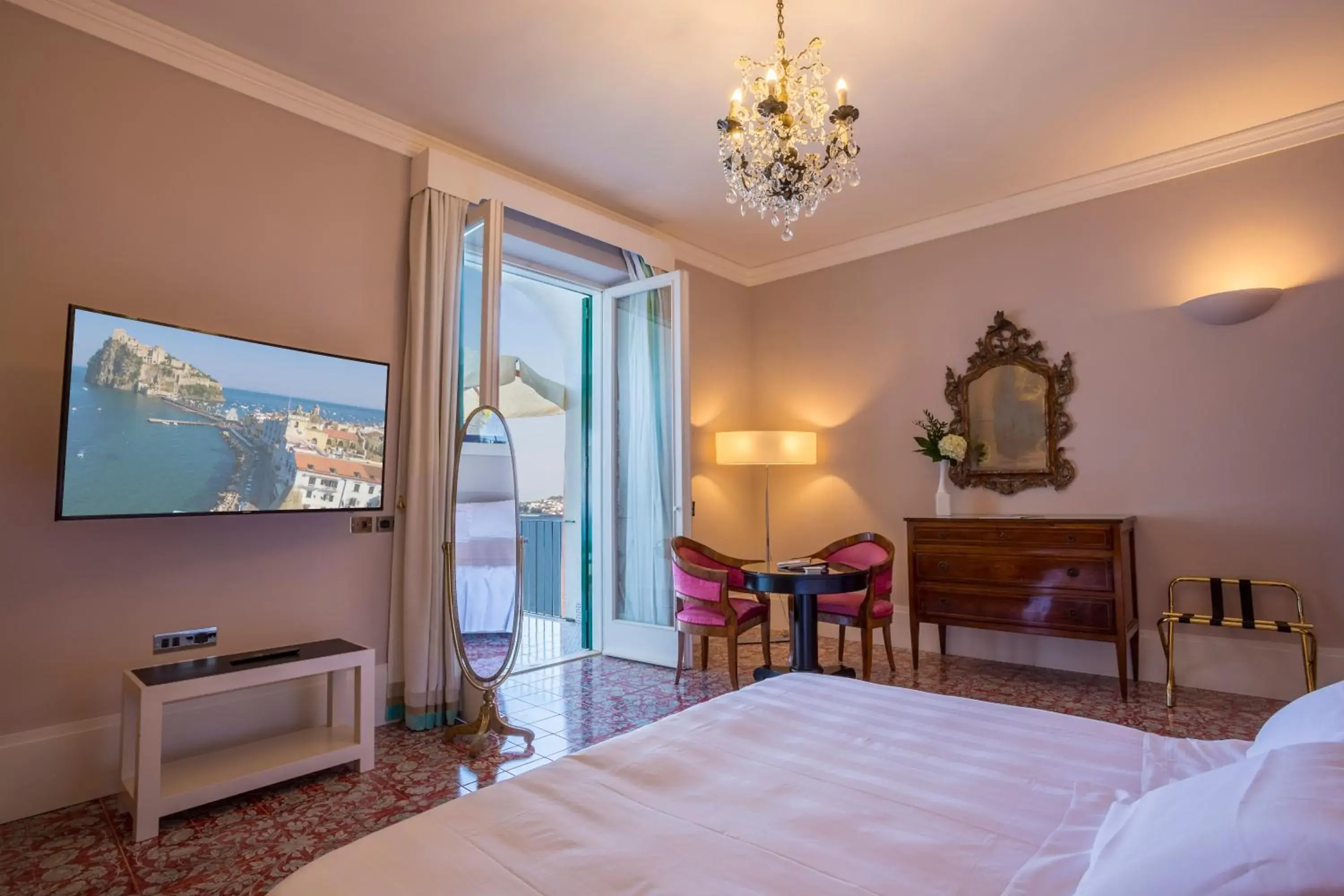 Bed in Regina Isabella-Resort Spa Restaurant Bed in Regina Isabella-Resort Spa Restaurant