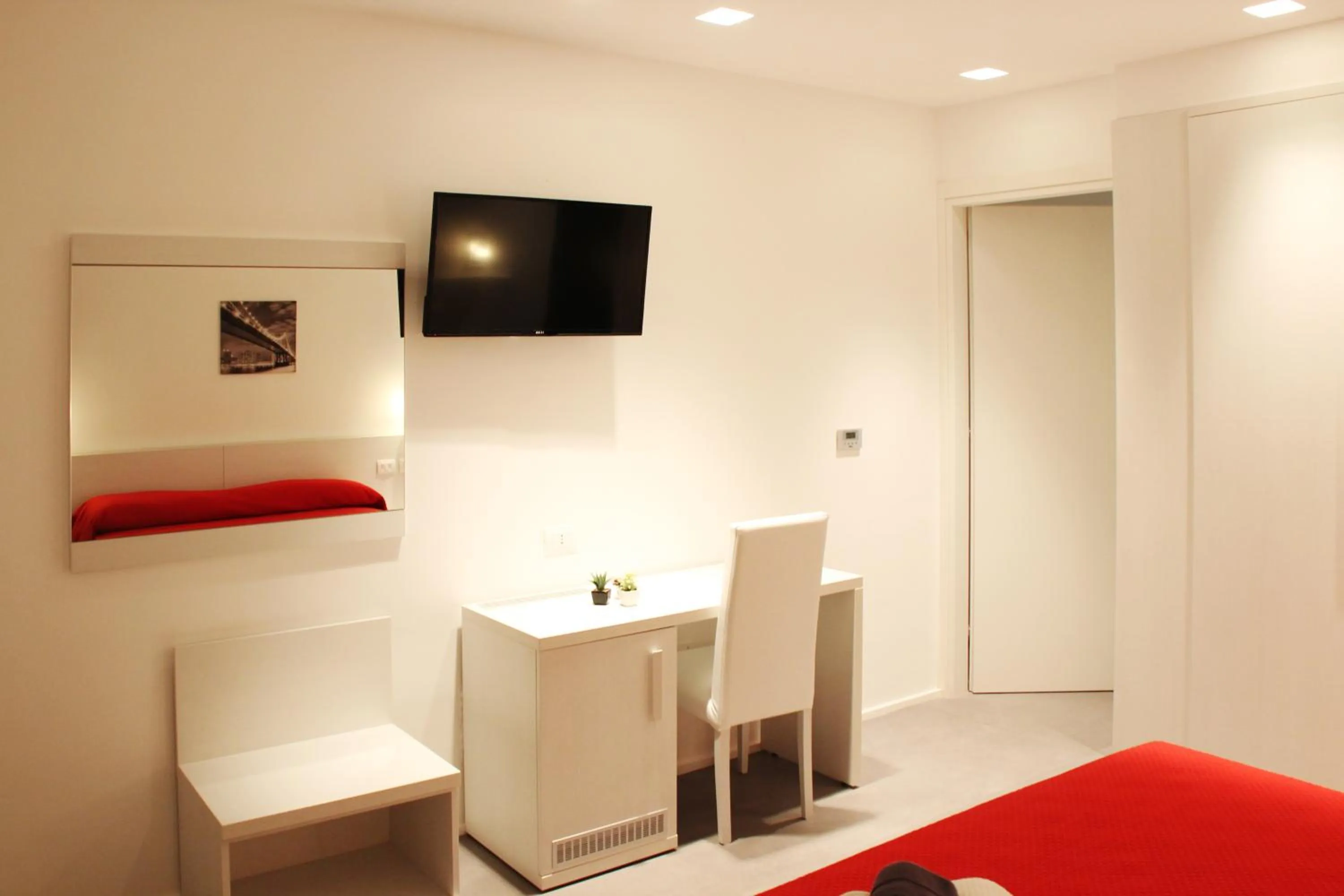 Nearby landmark, Bed in Reggionord