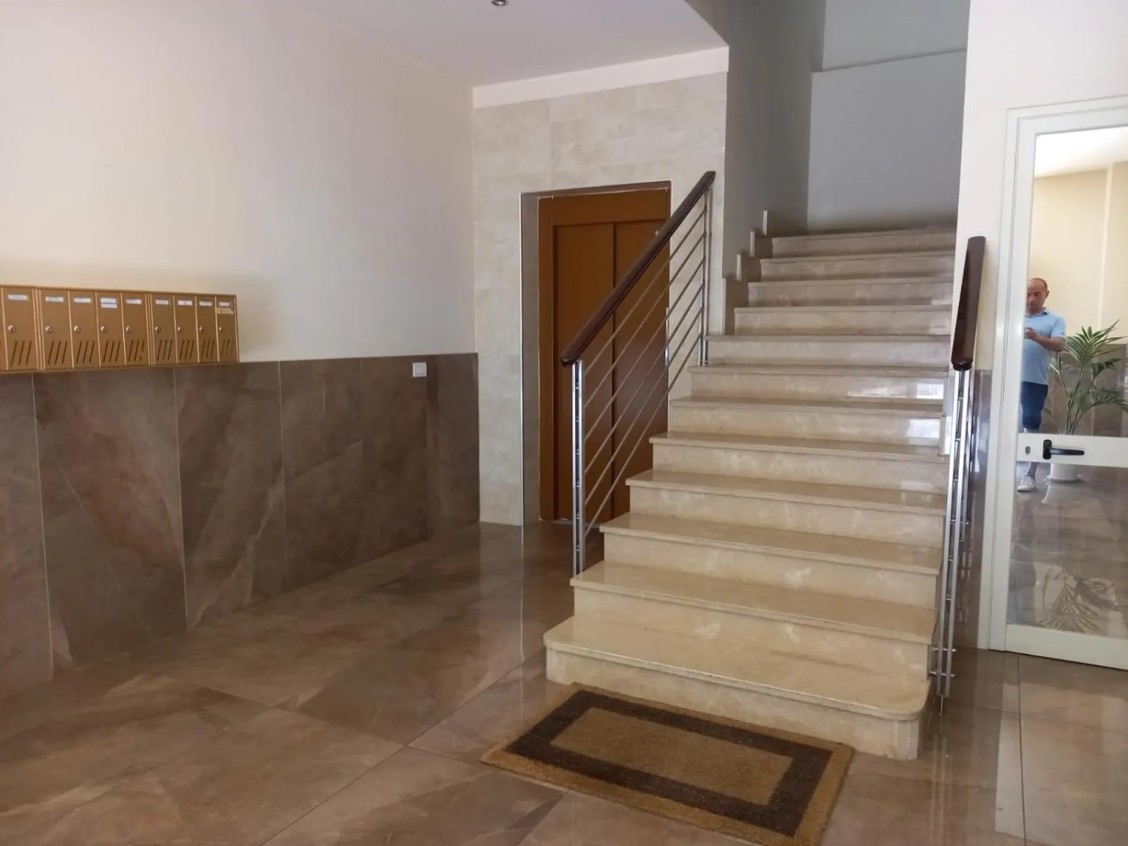 Facade/entrance in Reggionord