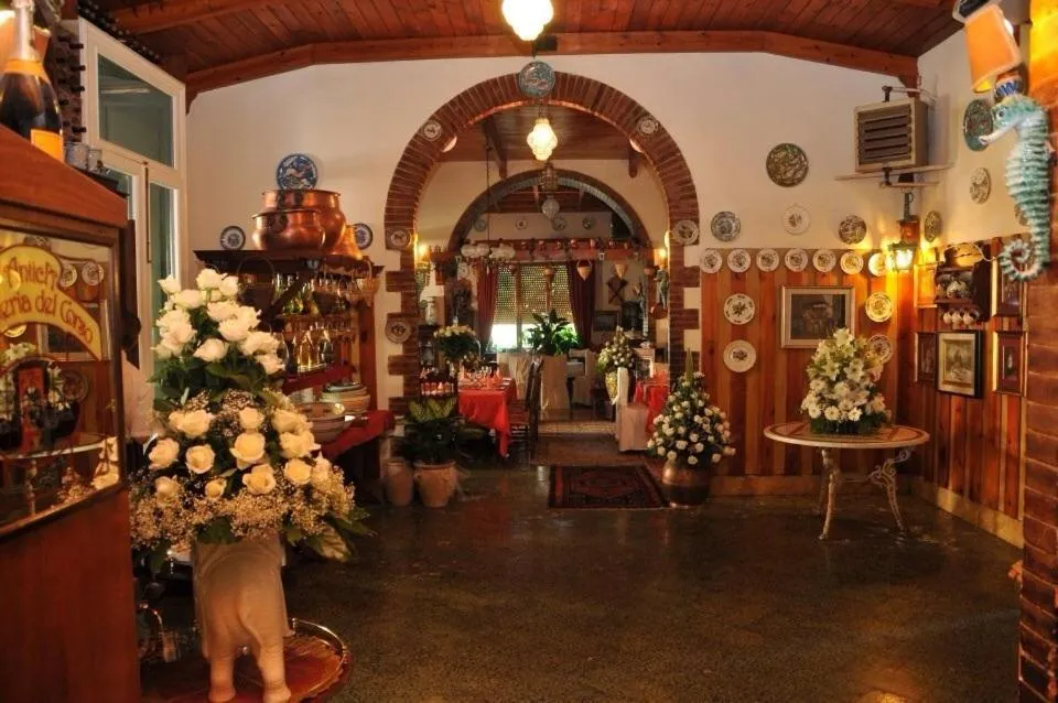 Business facilities in Hotel Villa Pina Antico Francischiello