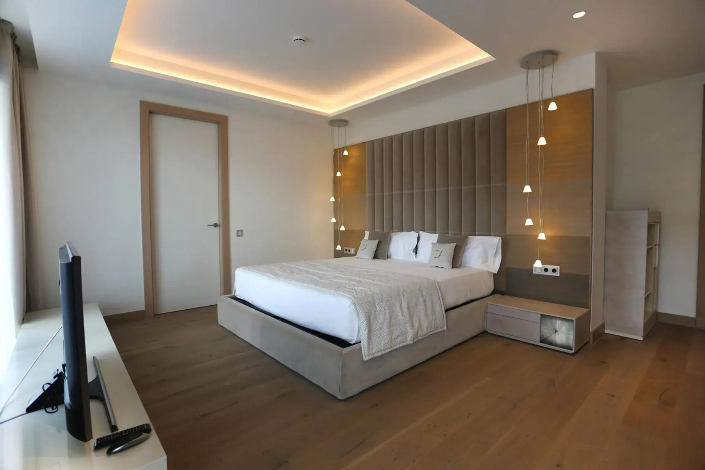 Bedroom, Bed in Cosmo Apartments Platja d'Aro Bedroom, Bed in Cosmo Apartments Platja d'Aro