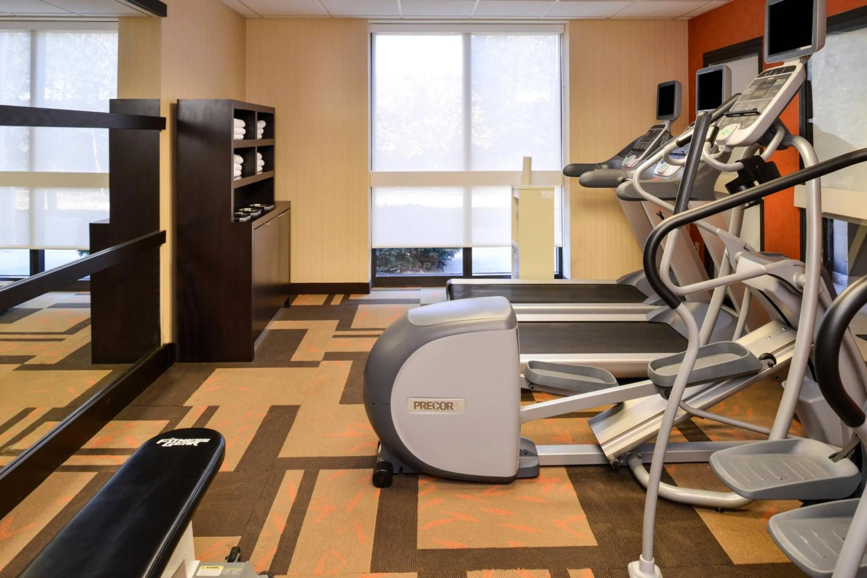Fitness centre/facilities in Courtyard by Marriott Milwaukee North/Brown Deer