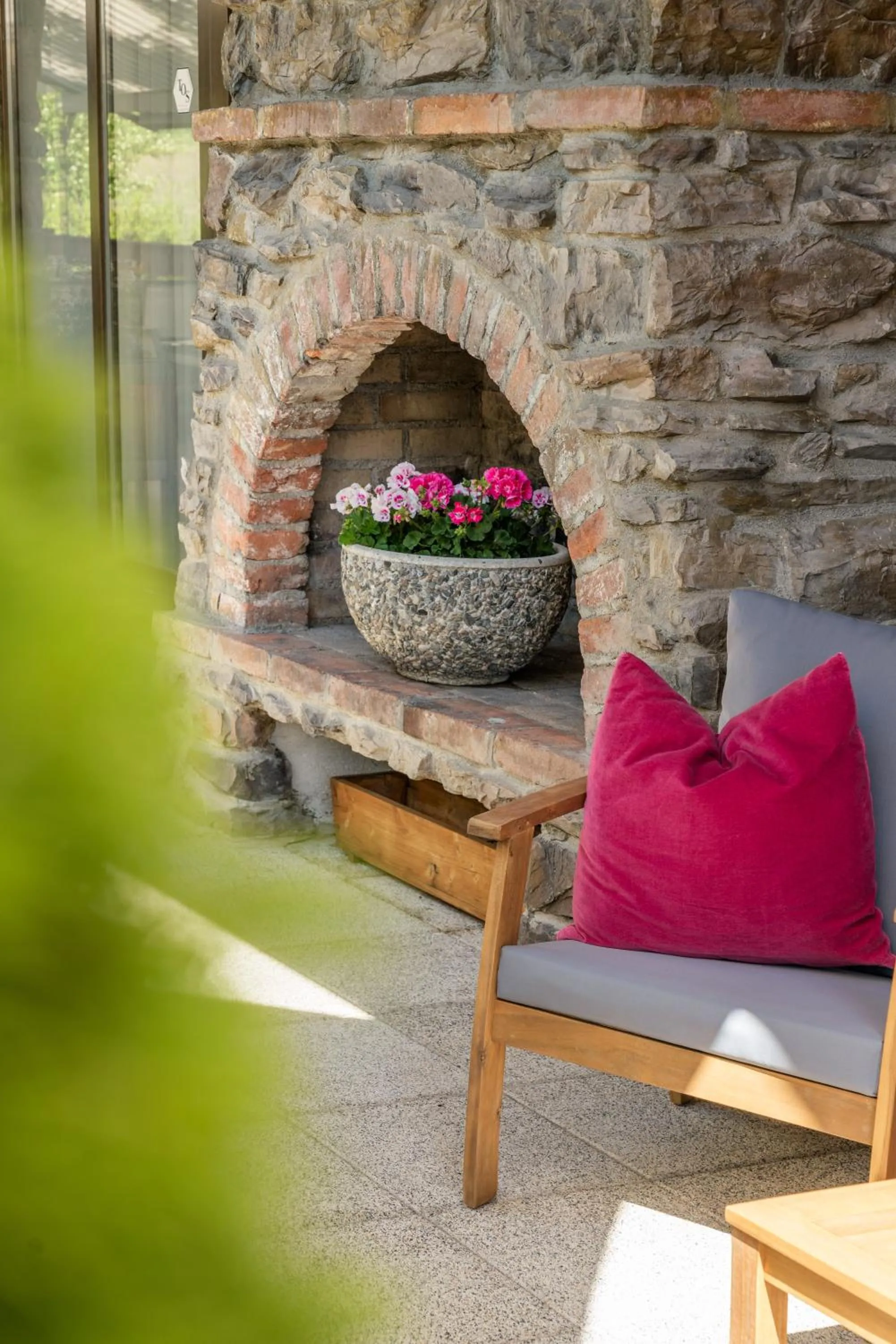 Property building in Hotel Villa Lago