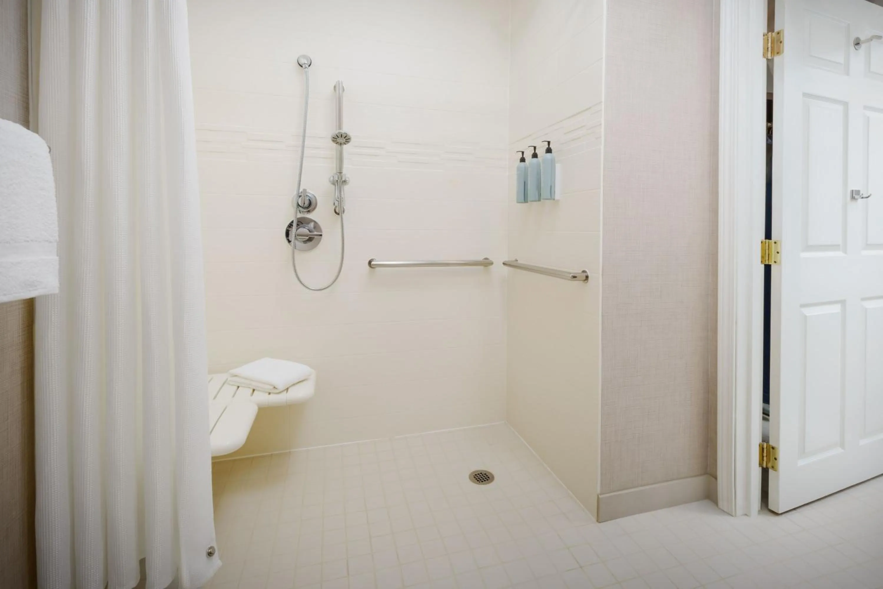 Bathroom in Residence Inn by Marriott Palmdale Lancaster