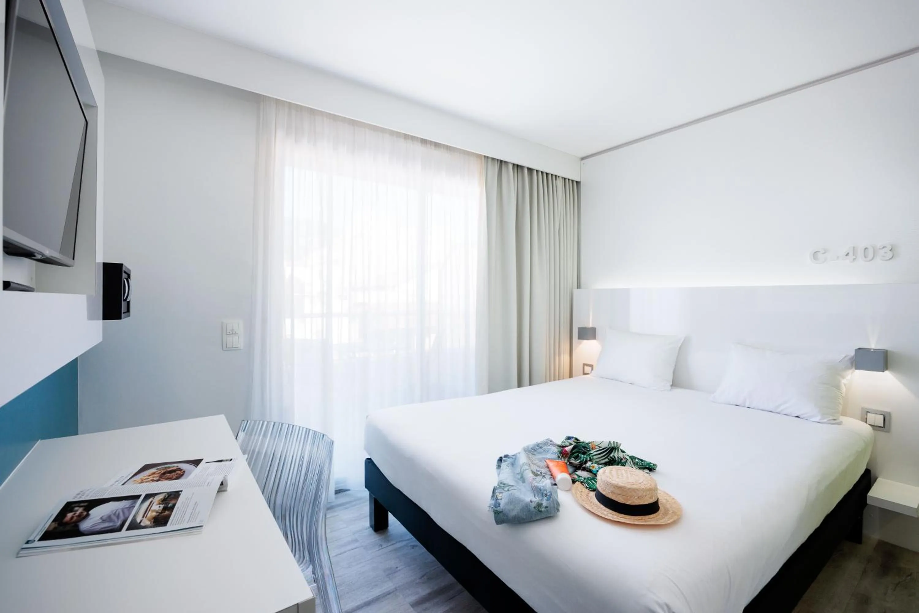 Bed in Ibis Styles Menton Centre