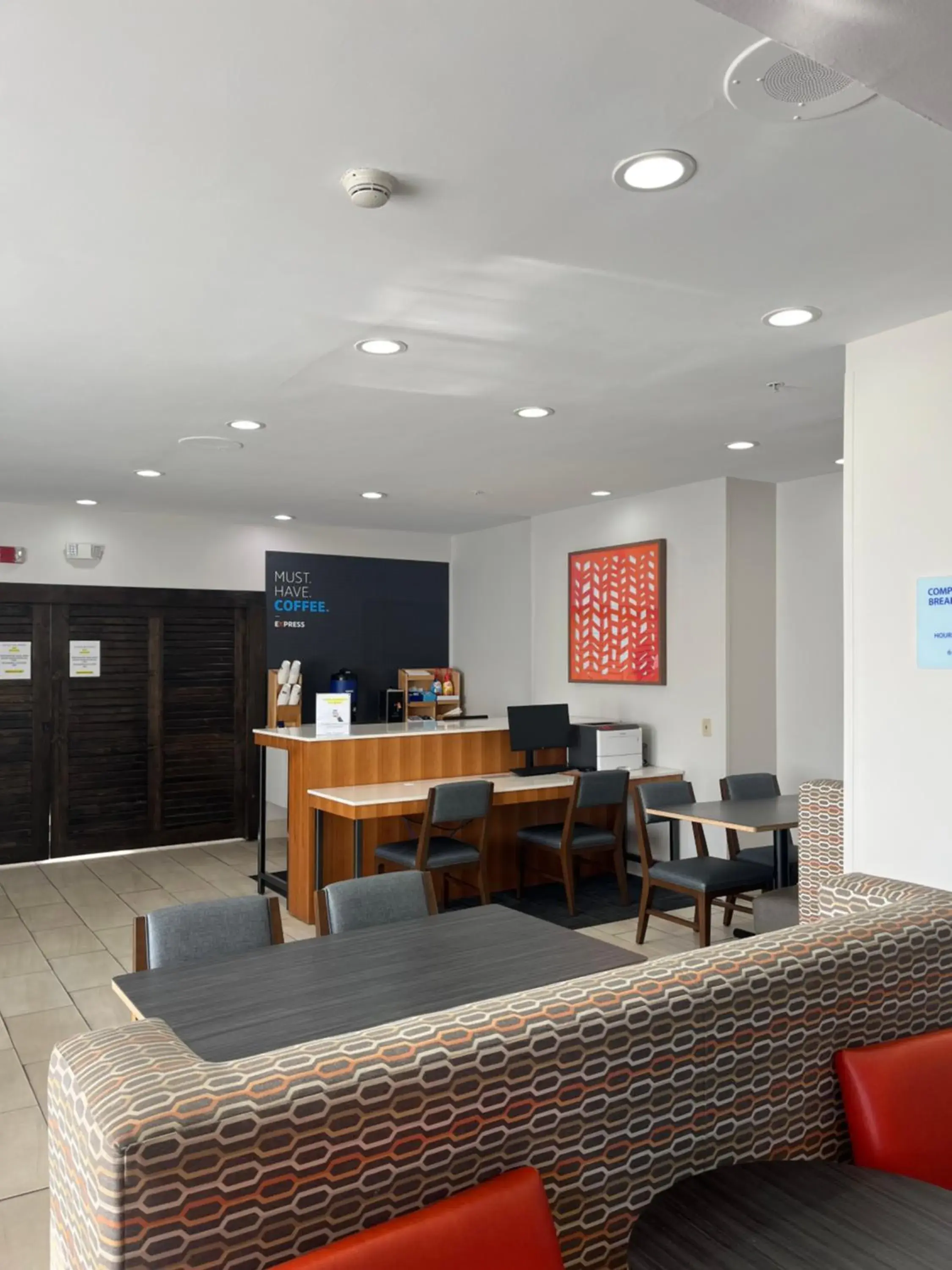 Breakfast in Holiday Inn Express Henderson by IHG Breakfast in Holiday Inn Express Henderson by IHG