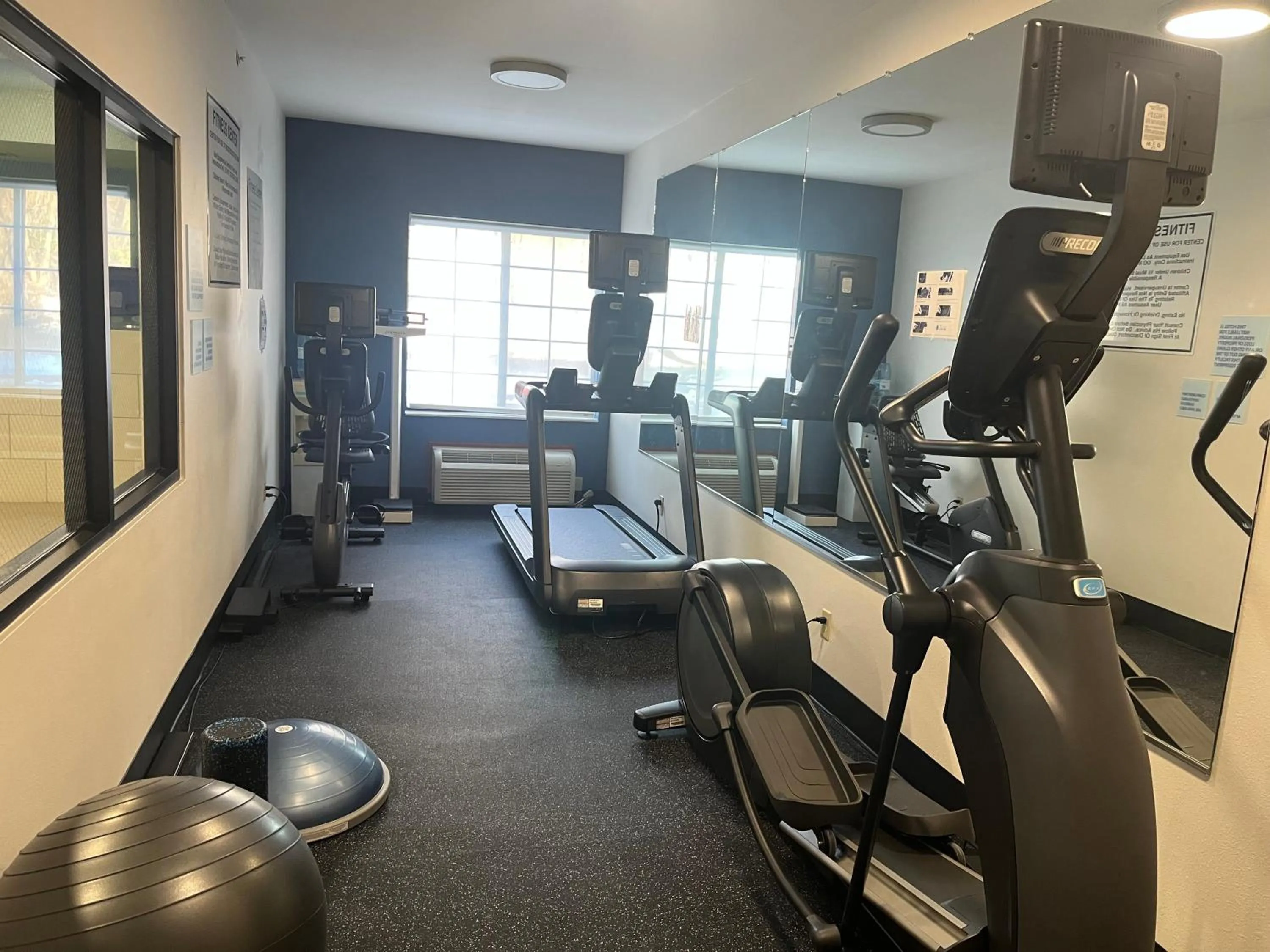 Fitness centre/facilities in Holiday Inn Express Henderson by IHG