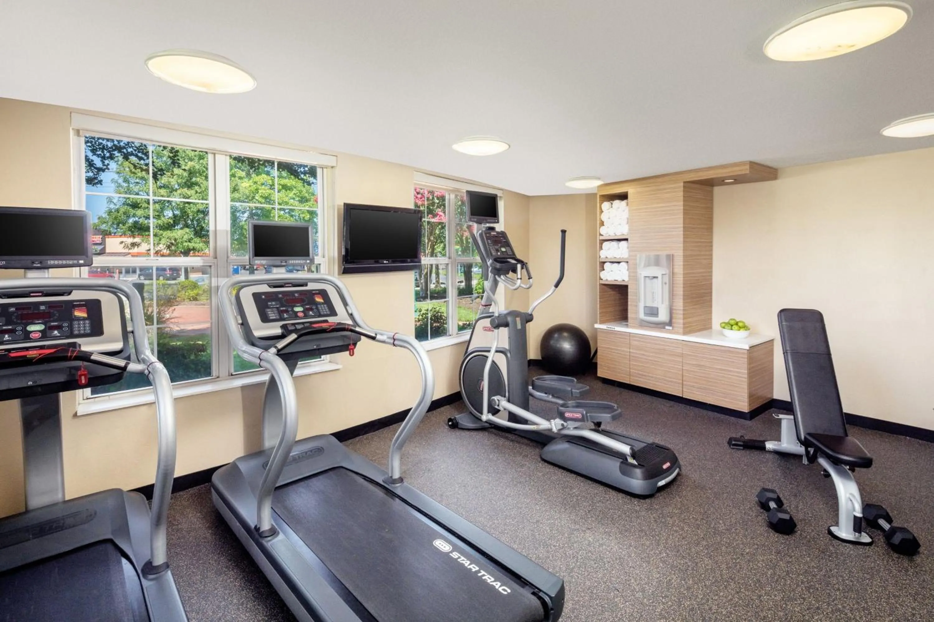Fitness centre/facilities in TownePlace Suites by Marriott Springfield