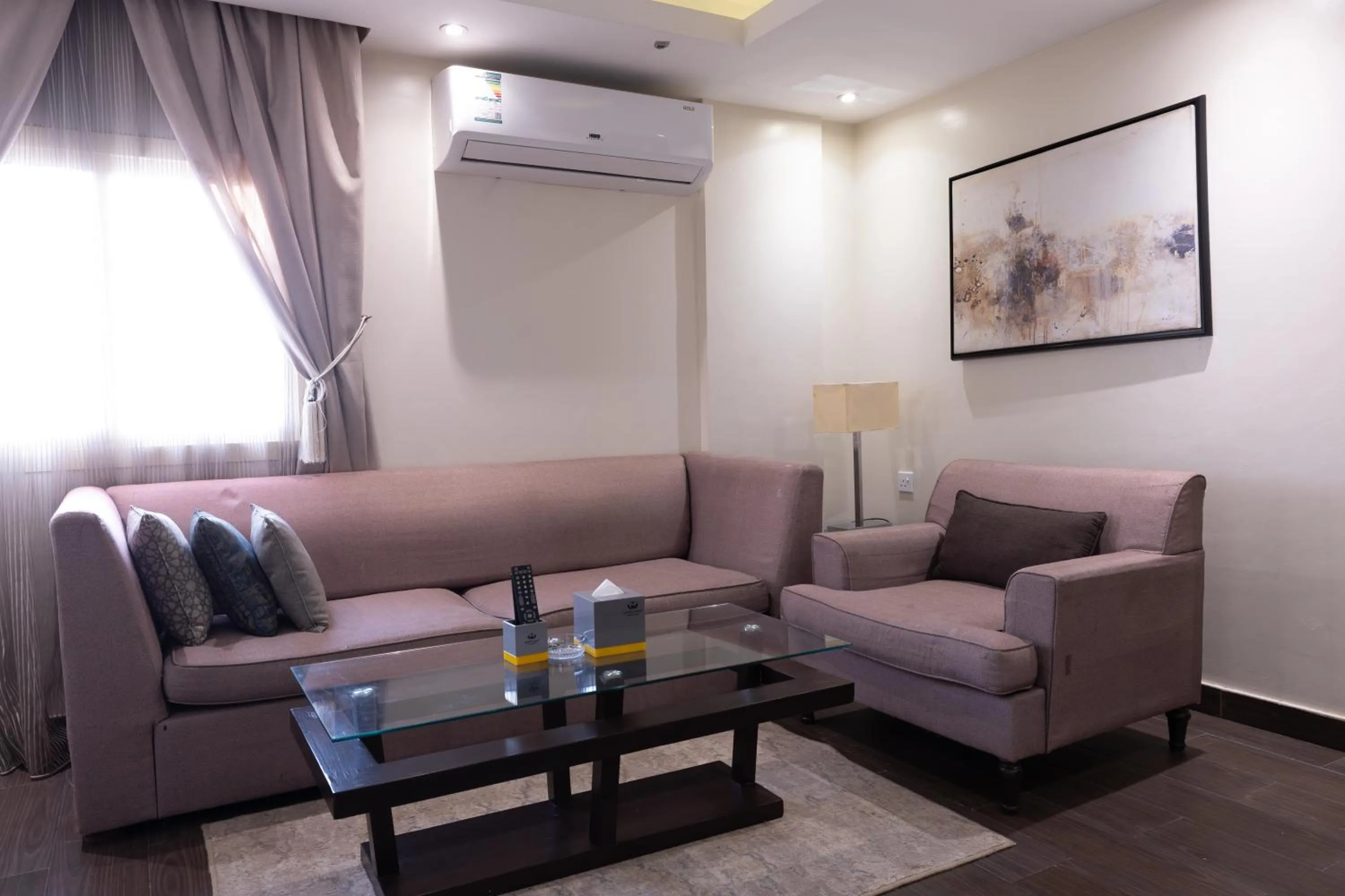 Al Muhaidb Residence Al Malaz 3 - Economic