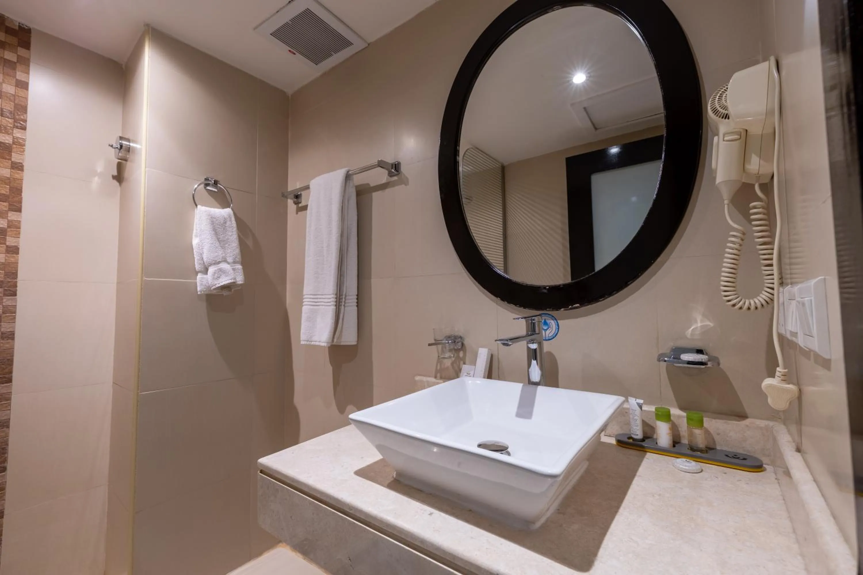 Al Muhaidb Residence Al Malaz 3 - Economic