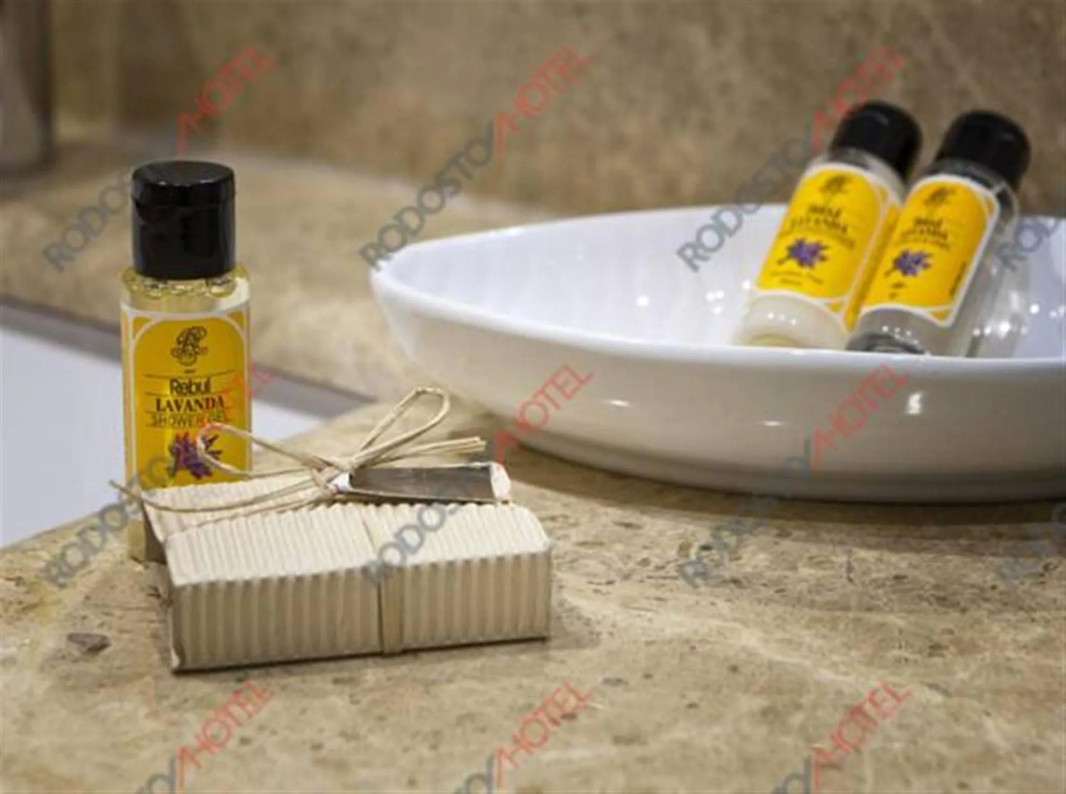 Shower in Rodosto Hotel