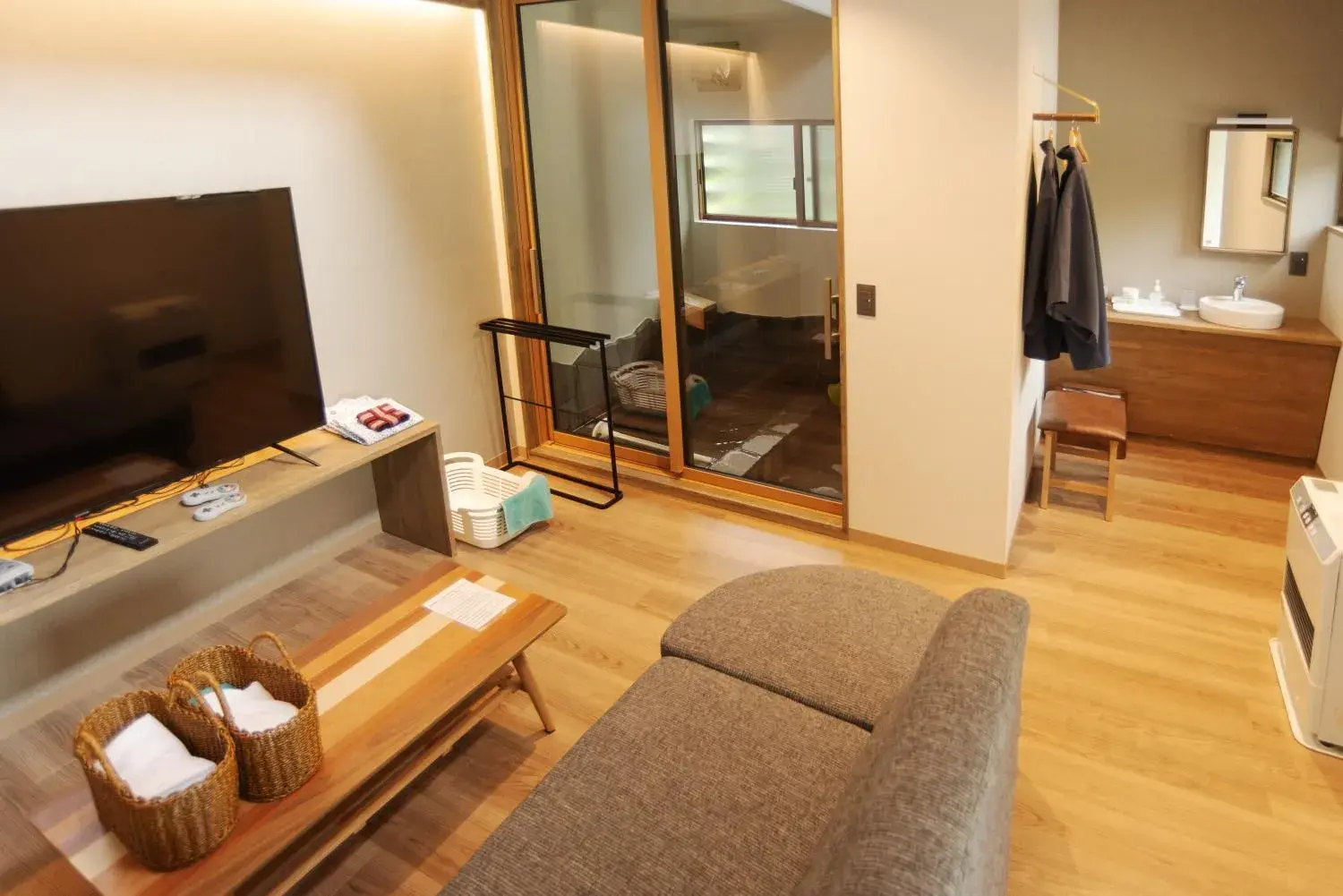 Annex Maisonnette Twin room with hot spring in Kusatsu Onsen Eidaya Annex Maisonnette Twin room with hot spring in Kusatsu Onsen Eidaya