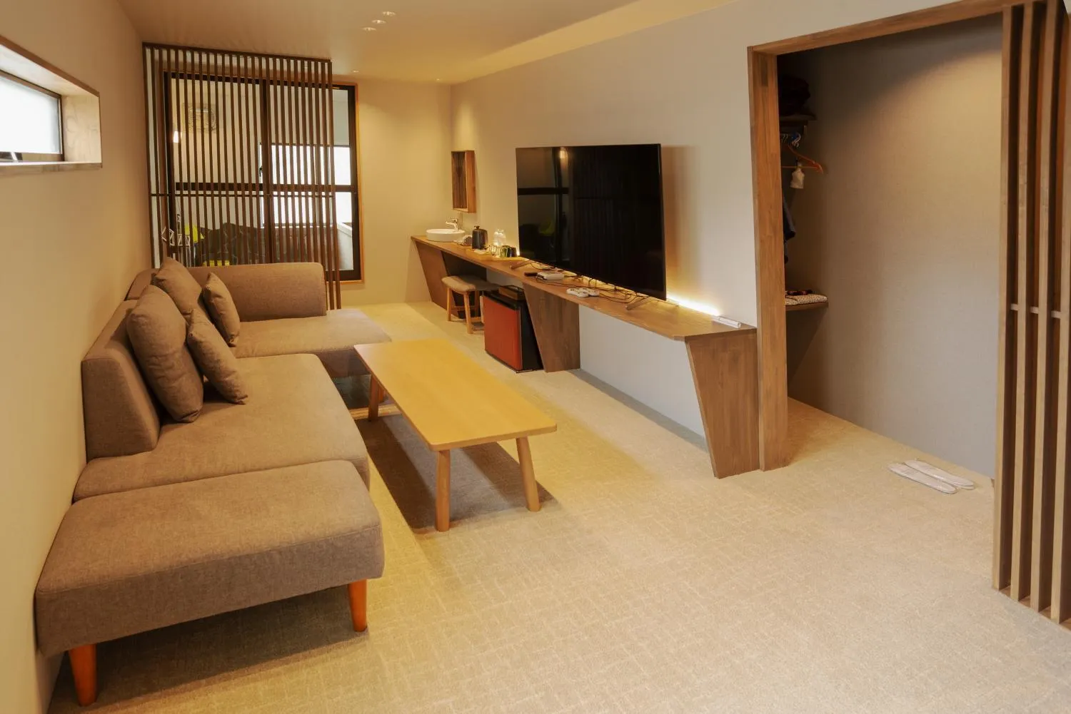 Living room in Kusatsu Onsen Eidaya