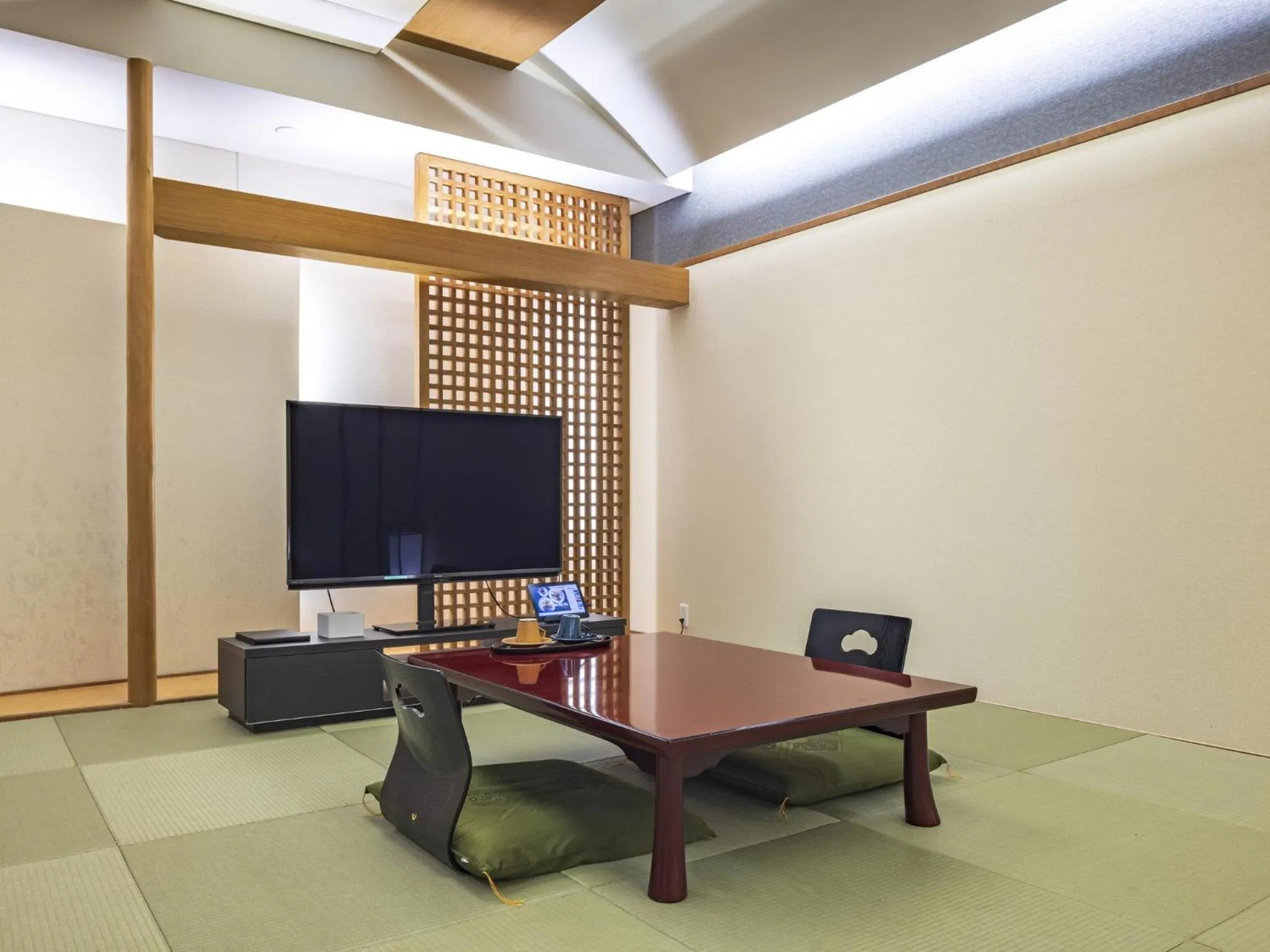 TV and multimedia in WeBase KAMAKURA