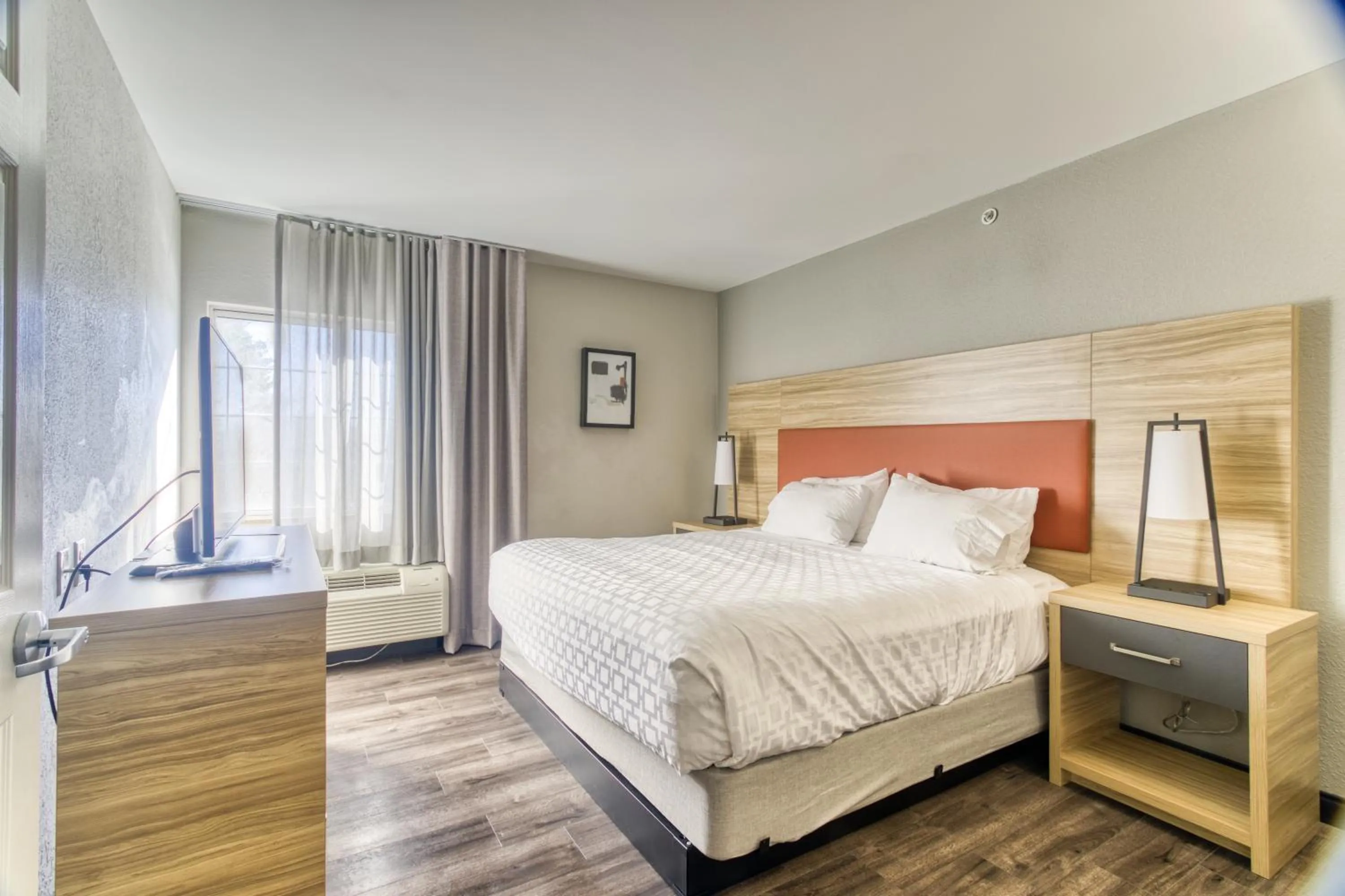 Bed in Candlewood Suites New Bern by IHG