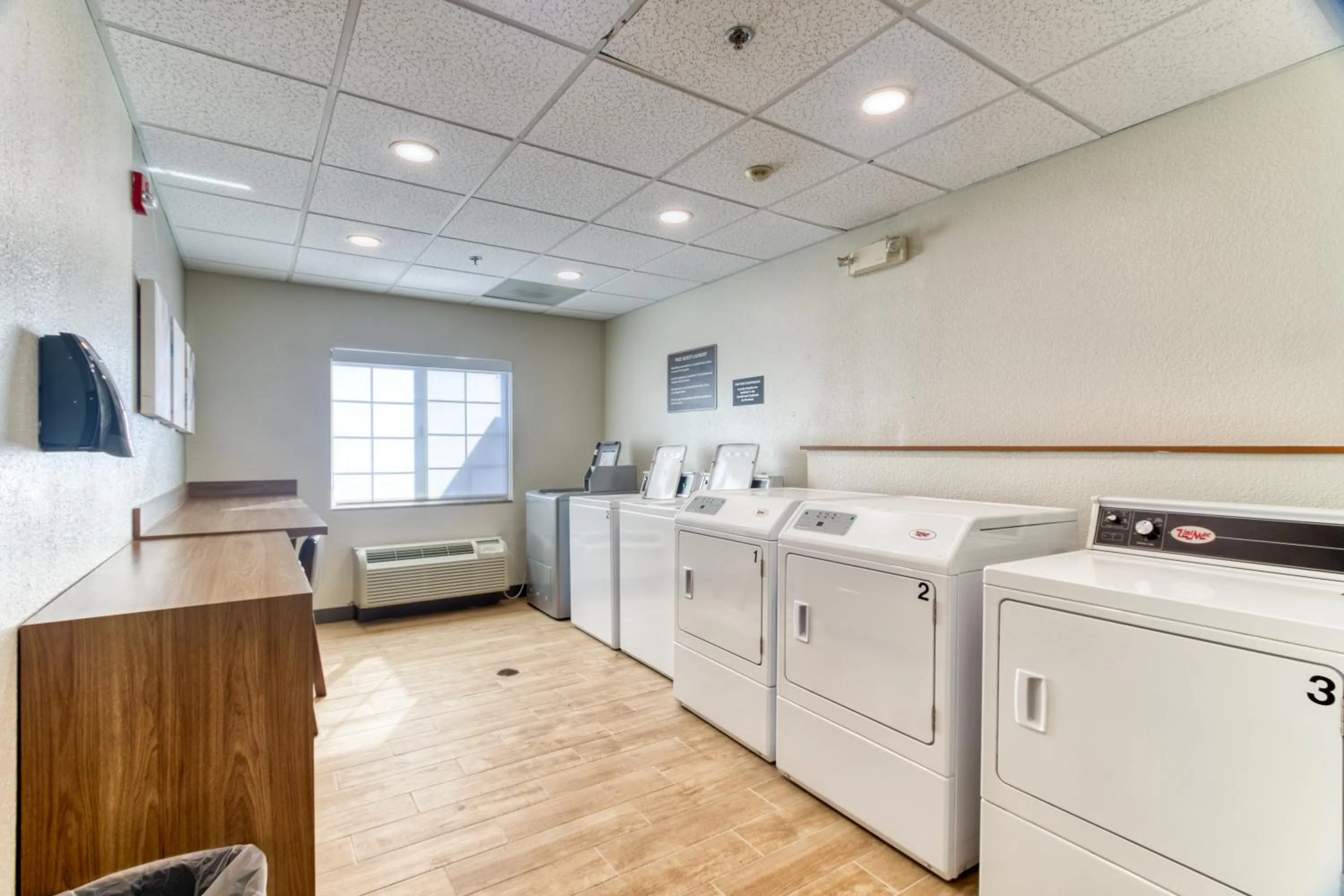 washing machine in Candlewood Suites New Bern by IHG