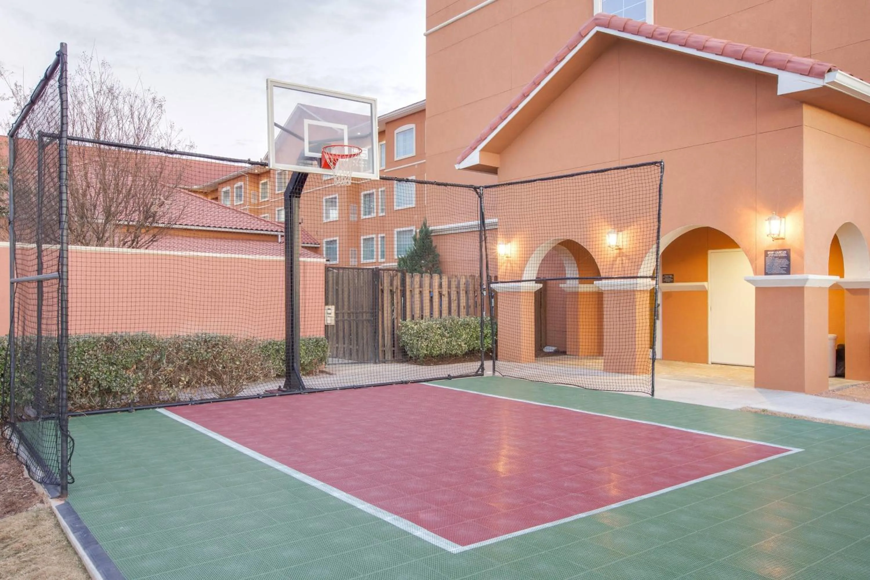 Area and facilities in Residence Inn Midland