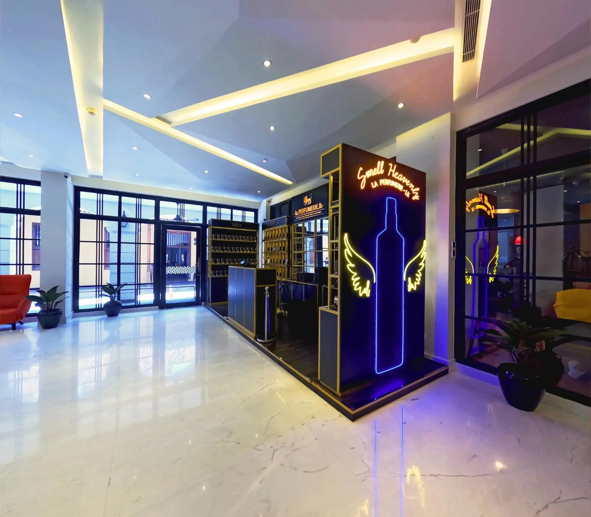 Shopping Area in Fairway Colombo - Sri Lanka's First Hotel With Robot Technology