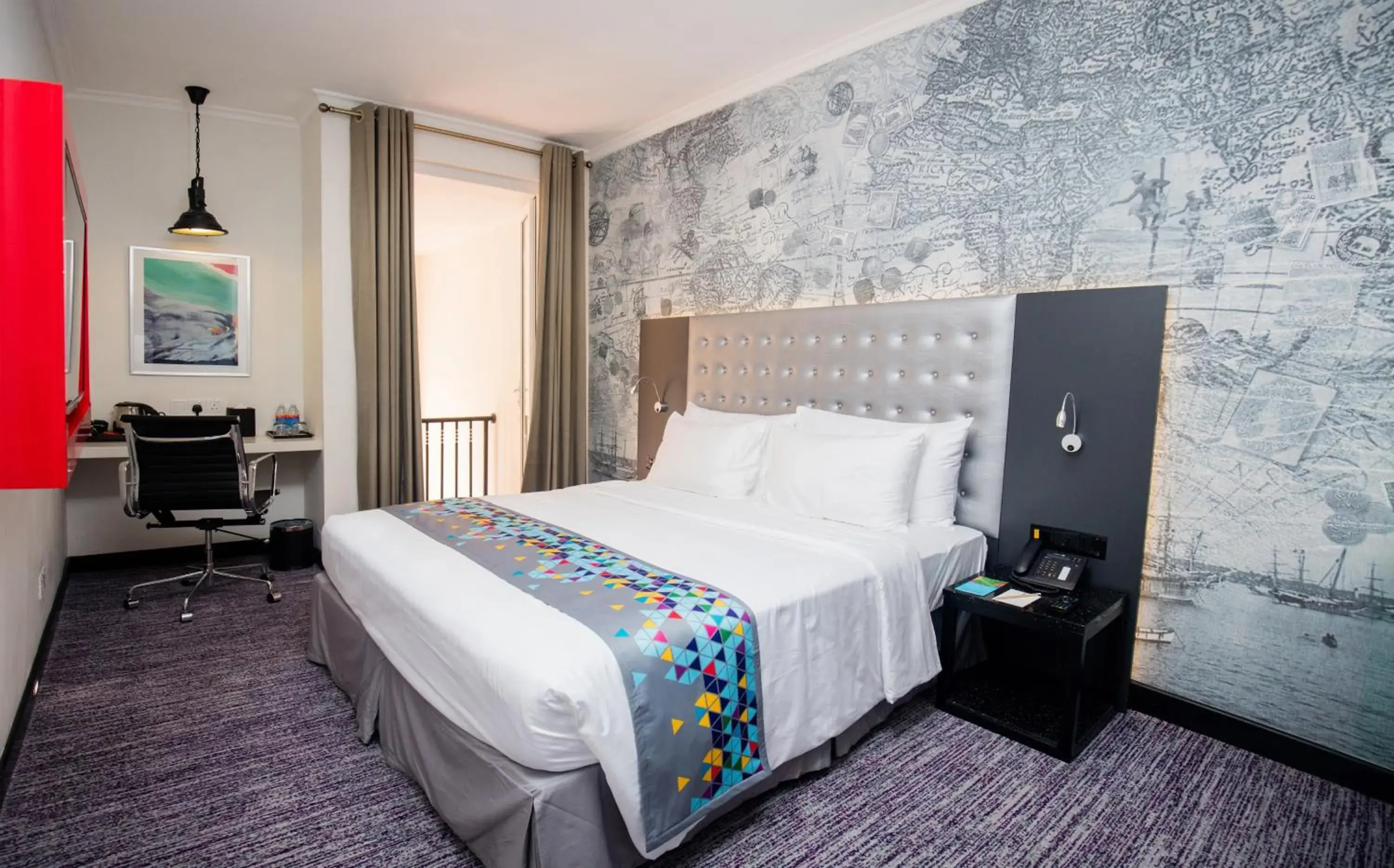 Street view, Bed in Fairway Colombo - Sri Lanka's First Hotel With Robot Technology Street view, Bed in Fairway Colombo - Sri Lanka's First Hotel With Robot Technology